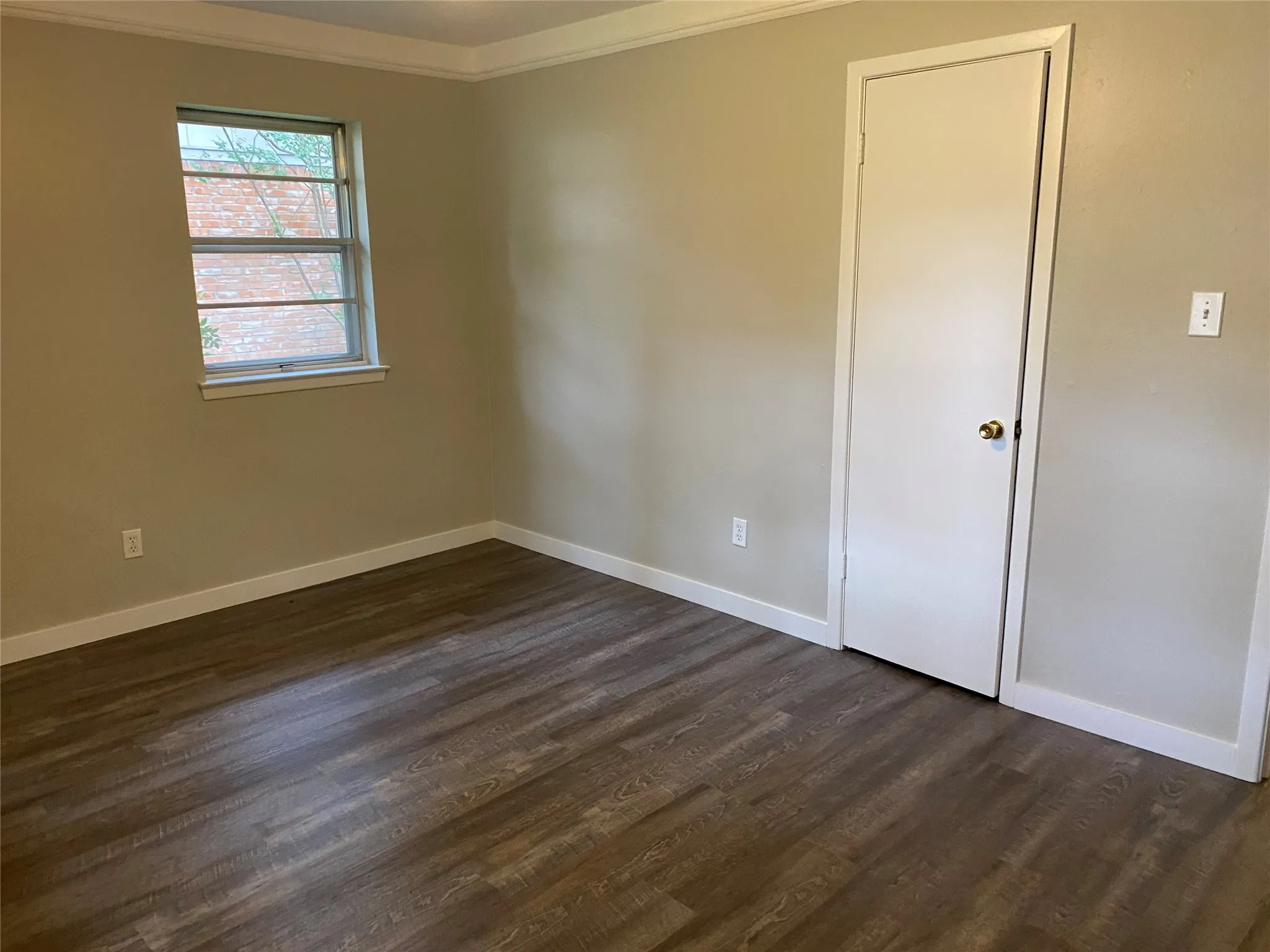 Single Family Residence For Rent in Tarrant County , 3621 Winifred Drive, Fort Worth, Texas 76133, 3 Bedroom, 2 Bathroom, 2 Garage spaces, 1,967 Sqft, built in 1964, mls#21371378, Real Estate Agent in Fort Worth, Homes For Rent in Tarrant county, Homes For Rent in Fort Worth, Realtor in Fort Worth Texas, Real Estate Brokerage Independent Realty Texas, Luminita Cordes Realtor