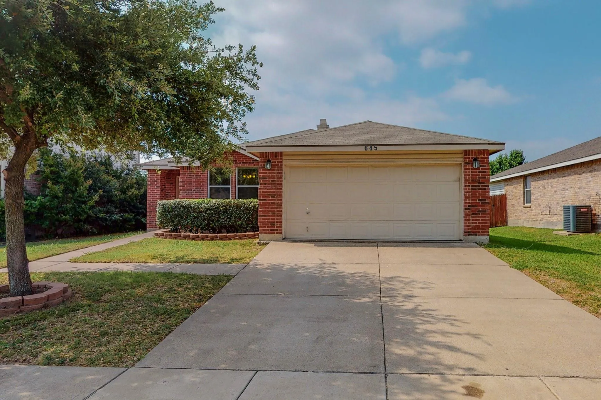 Single Family Residence For Rent
