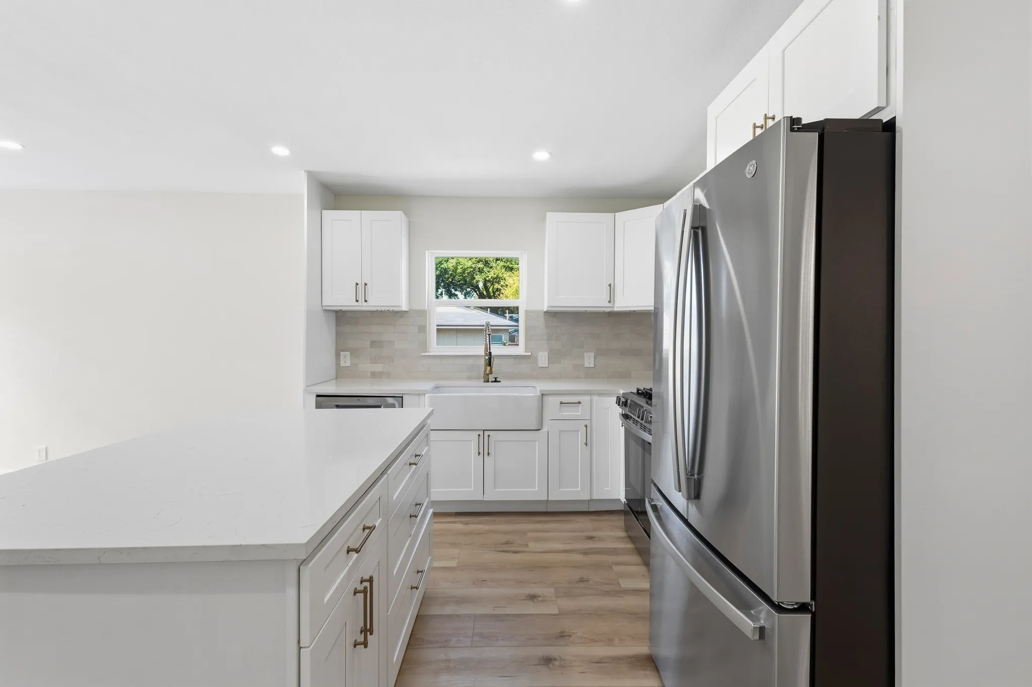 Single Family Residence For Rent in Tarrant County , 621 TRUMAN Street, Arlington, Texas 76011, 3 Bedroom, 2 Bathroom, Garage spaces, 1,780 Sqft, built in 1958, mls#21393391, Real Estate Agent in Arlington, Homes For Rent in Tarrant county, Homes For Rent in Arlington, Realtor in Arlington Texas, Real Estate Brokerage Independent Realty Texas, Luminita Cordes Realtor