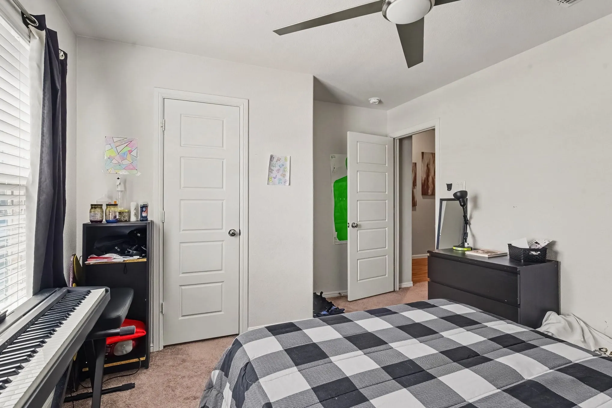 Single Family Residence For Sale in Hunt County , 1817 Elderberry Street, Royse City, Texas 75189, 4 Bedroom, 3 Bathroom, 2 Garage spaces, 1,992 Sqft, built in 2021, mls#21390700, Real Estate Agent in Royse City, Homes For Sale in Hunt county, Homes For Sale in Royse City, Realtor in Royse City Texas, Real Estate Brokerage Independent Realty Texas, Luminita Cordes Realtor