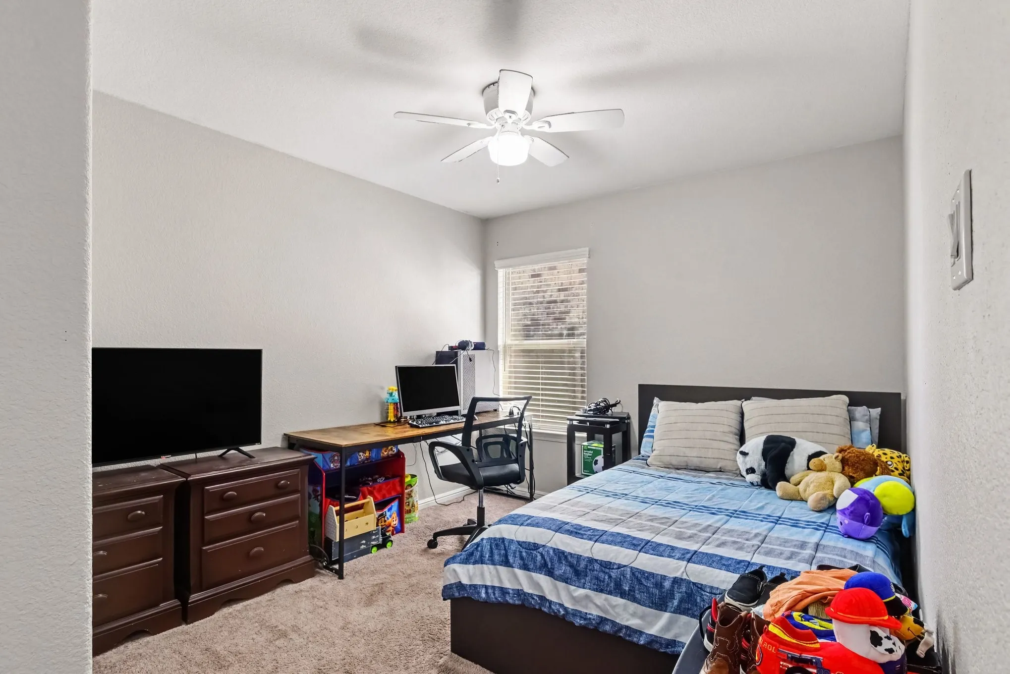 Single Family Residence For Sale in Hunt County , 1817 Elderberry Street, Royse City, Texas 75189, 4 Bedroom, 3 Bathroom, 2 Garage spaces, 1,992 Sqft, built in 2021, mls#21390700, Real Estate Agent in Royse City, Homes For Sale in Hunt county, Homes For Sale in Royse City, Realtor in Royse City Texas, Real Estate Brokerage Independent Realty Texas, Luminita Cordes Realtor