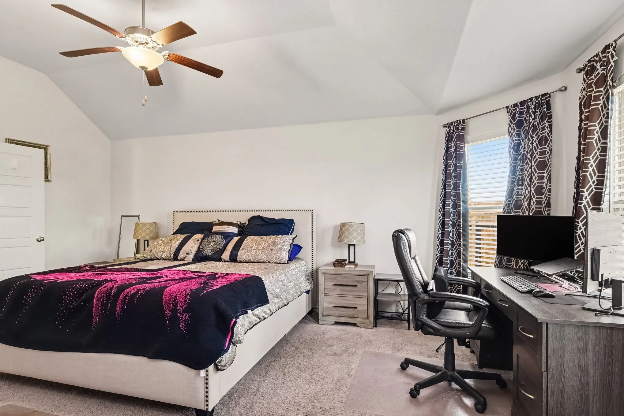 Single Family Residence For Sale in Hunt County , 1817 Elderberry Street, Royse City, Texas 75189, 4 Bedroom, 3 Bathroom, 2 Garage spaces, 1,992 Sqft, built in 2021, mls#21390700, Real Estate Agent in Royse City, Homes For Sale in Hunt county, Homes For Sale in Royse City, Realtor in Royse City Texas, Real Estate Brokerage Independent Realty Texas, Luminita Cordes Realtor