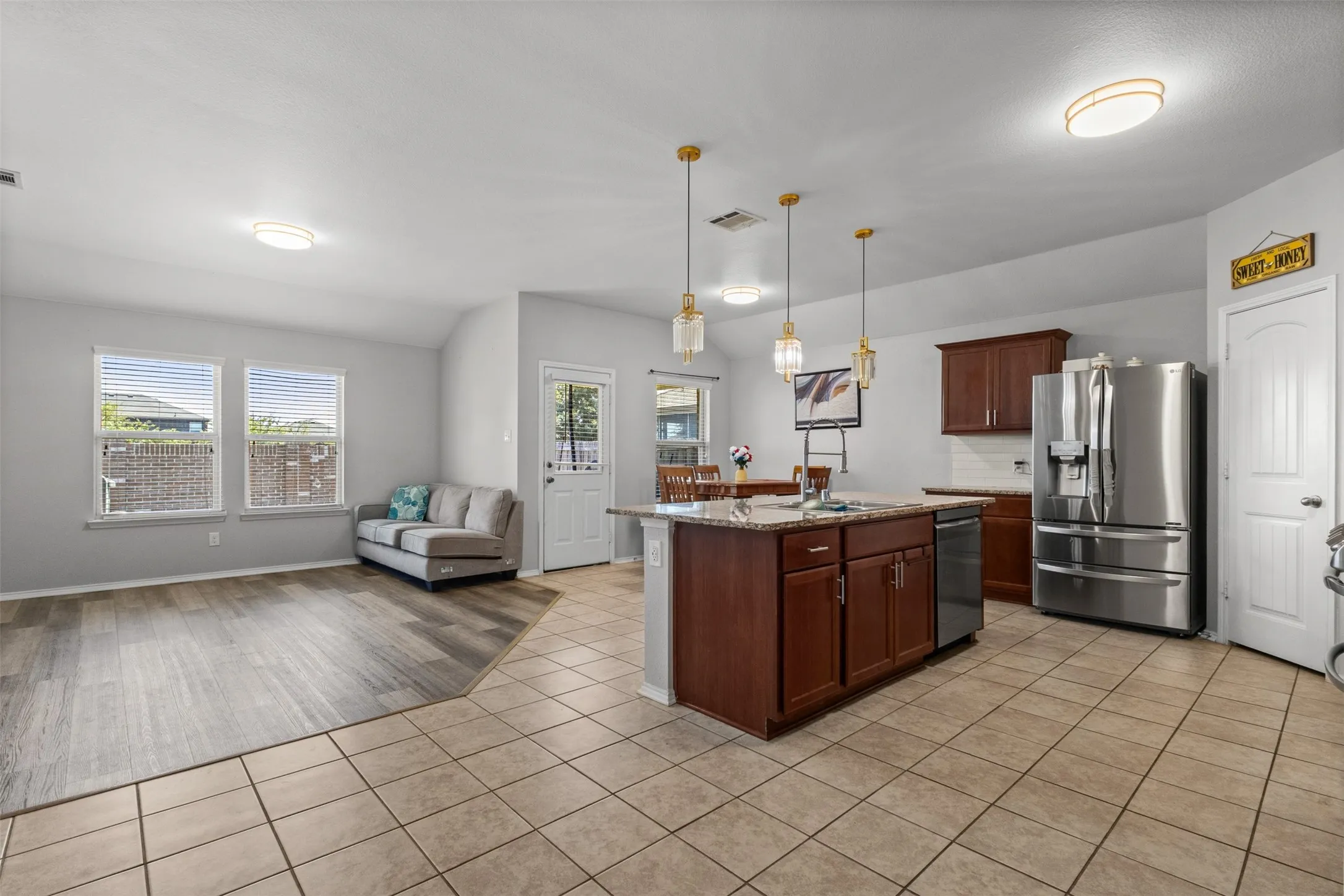 Single Family Residence For Rent in Rockwall County , 2008 Brisbon Street, Fate, Texas 75189, 4 Bedroom, 2 Bathroom, 2 Garage spaces, 1,561 Sqft, built in 2017, mls#21393425, Real Estate Agent in Fate, Homes For Rent in Rockwall county, Homes For Rent in Fate, Realtor in Fate Texas, Real Estate Brokerage Independent Realty Texas, Luminita Cordes Realtor