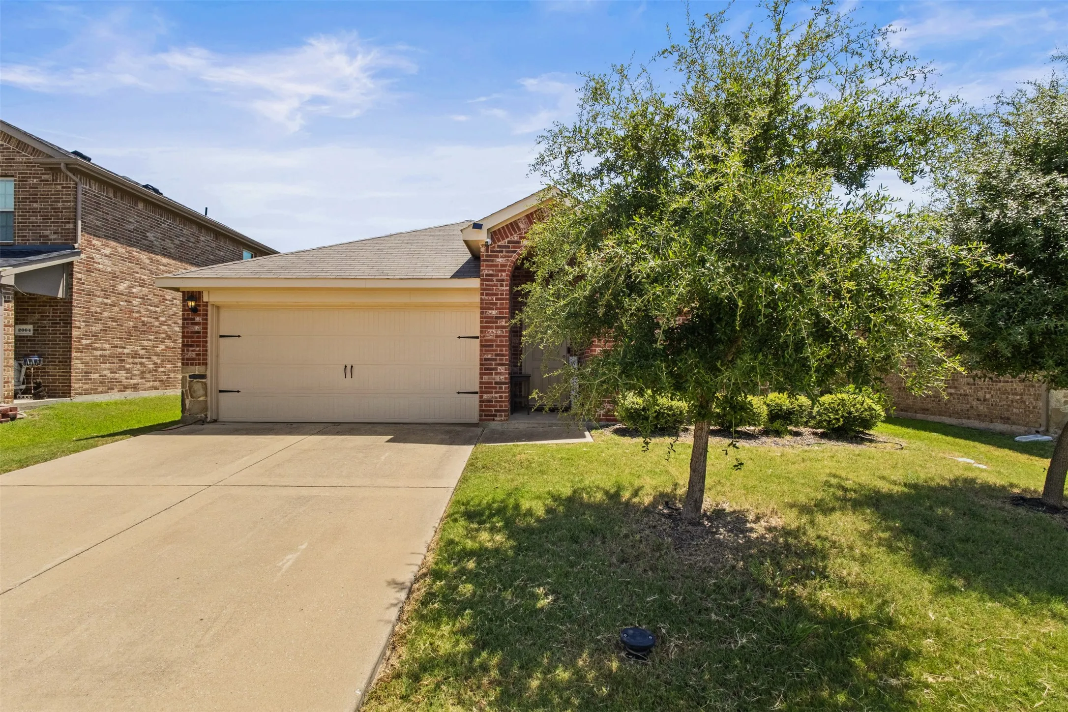 Single Family Residence For Rent in Rockwall County , 2008 Brisbon Street, Fate, Texas 75189, 4 Bedroom, 2 Bathroom, 2 Garage spaces, 1,561 Sqft, built in 2017, mls#21393425, Real Estate Agent in Fate, Homes For Rent in Rockwall county, Homes For Rent in Fate, Realtor in Fate Texas, Real Estate Brokerage Independent Realty Texas, Luminita Cordes Realtor