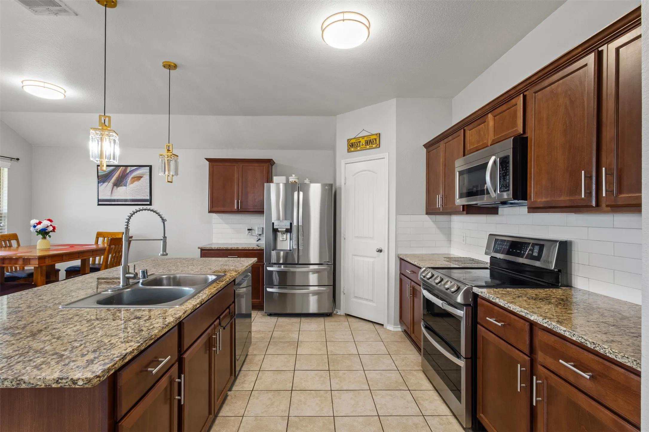 Single Family Residence For Rent in Rockwall County , 2008 Brisbon Street, Fate, Texas 75189, 4 Bedroom, 2 Bathroom, 2 Garage spaces, 1,561 Sqft, built in 2017, mls#21393425, Real Estate Agent in Fate, Homes For Rent in Rockwall county, Homes For Rent in Fate, Realtor in Fate Texas, Real Estate Brokerage Independent Realty Texas, Luminita Cordes Realtor