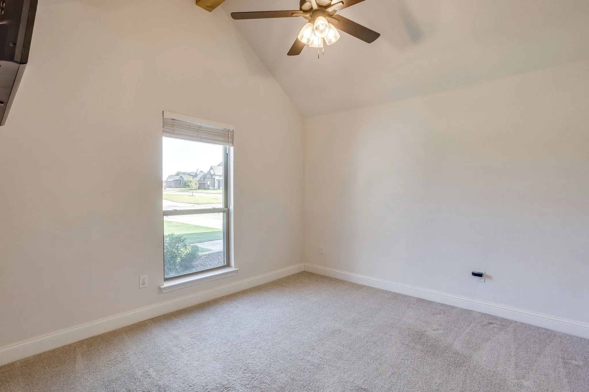 Single Family Residence For Sale in Johnson County , 103 Tall Pine Drive, Godley, Texas 76044, 4 Bedroom, 2 Bathroom, 2 Garage spaces, 2,424 Sqft, built in 2021, mls#21391362, Real Estate Agent in Godley, Homes For Sale in Johnson county, Homes For Sale in Godley, Realtor in Godley Texas, Real Estate Brokerage Independent Realty Texas, Luminita Cordes Realtor