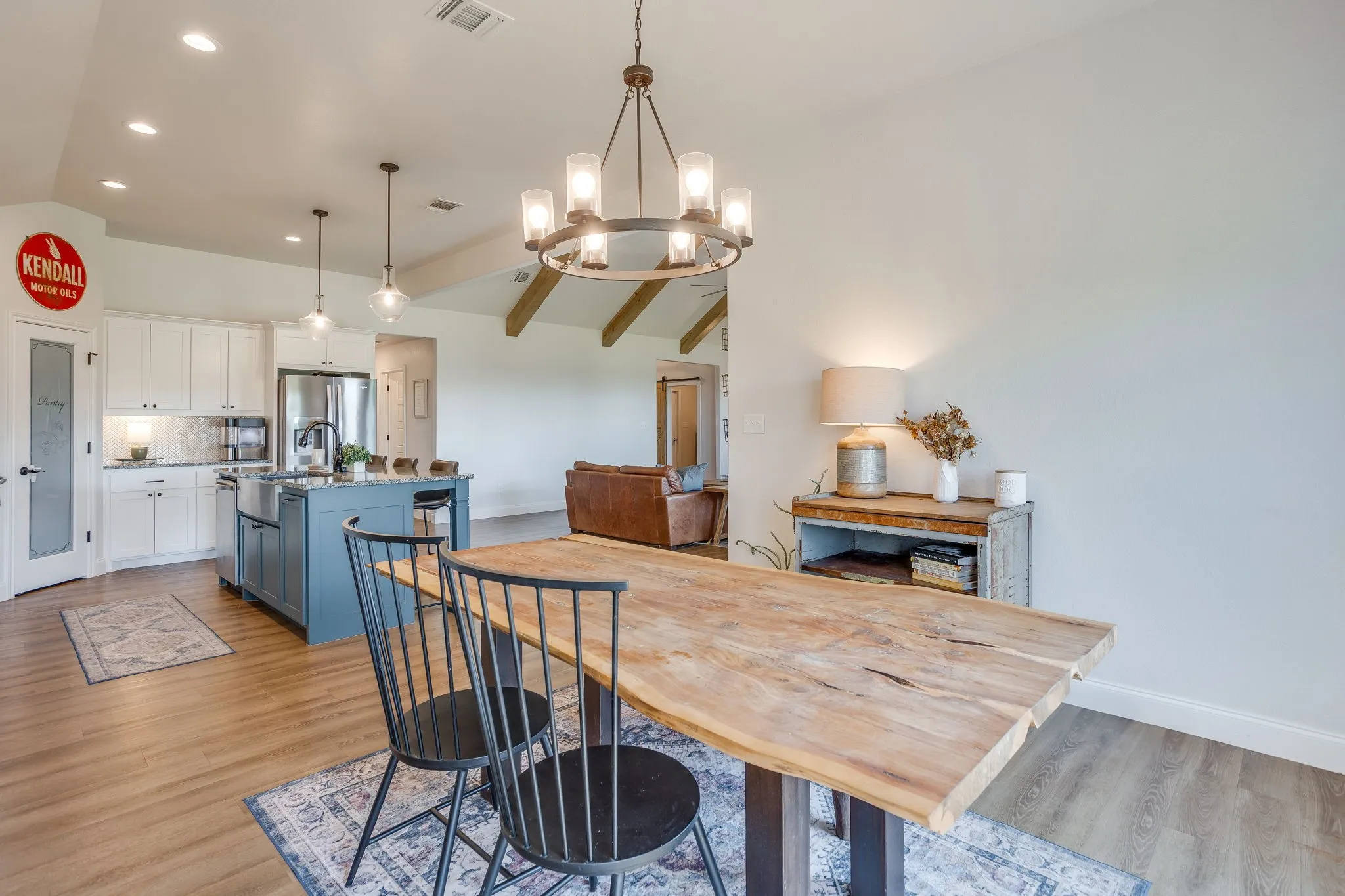Single Family Residence For Sale in Johnson County , 103 Tall Pine Drive, Godley, Texas 76044, 4 Bedroom, 2 Bathroom, 2 Garage spaces, 2,424 Sqft, built in 2021, mls#21391362, Real Estate Agent in Godley, Homes For Sale in Johnson county, Homes For Sale in Godley, Realtor in Godley Texas, Real Estate Brokerage Independent Realty Texas, Luminita Cordes Realtor