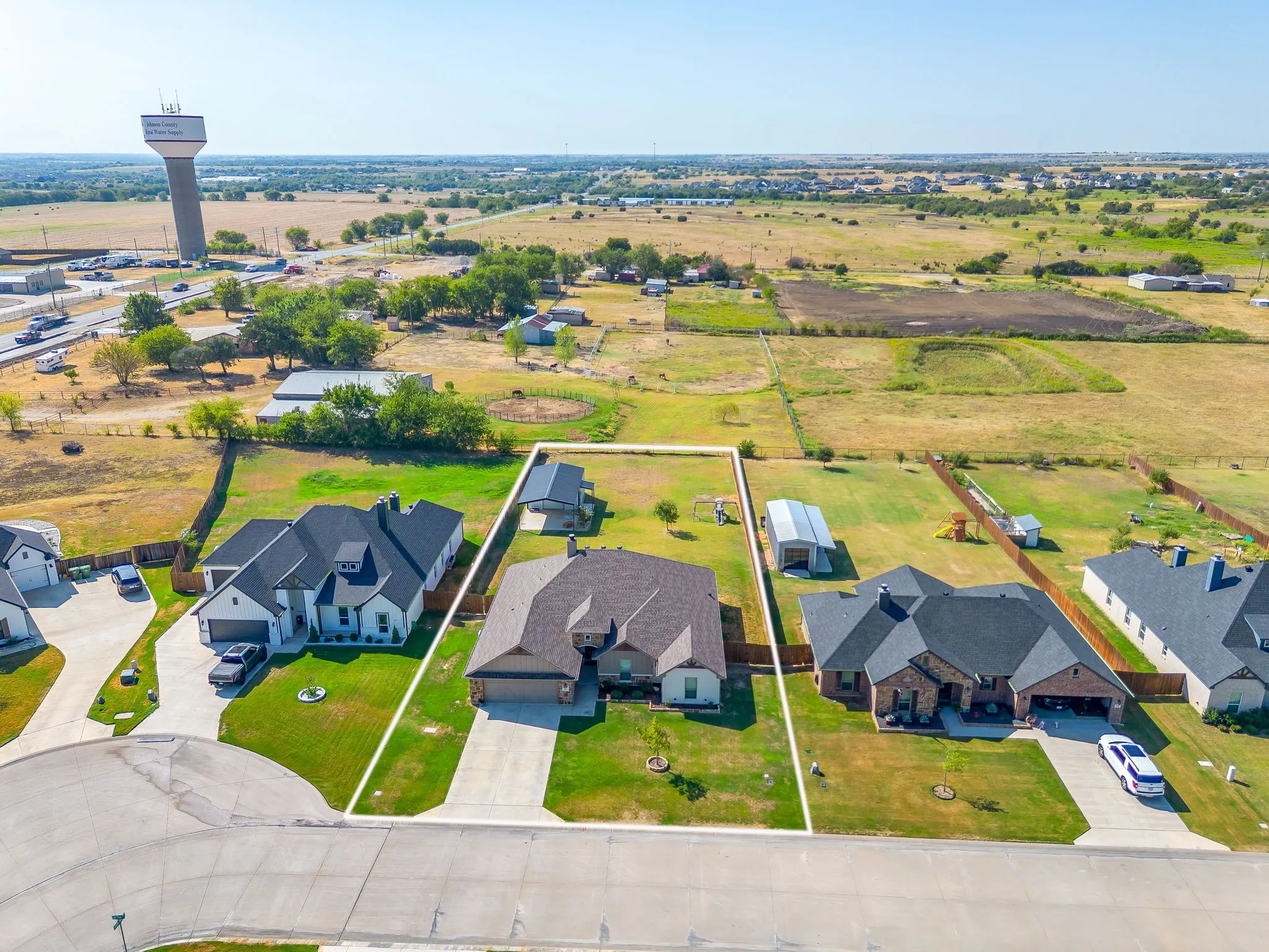 Single Family Residence For Sale in Johnson County , 103 Tall Pine Drive, Godley, Texas 76044, 4 Bedroom, 2 Bathroom, 2 Garage spaces, 2,424 Sqft, built in 2021, mls#21391362, Real Estate Agent in Godley, Homes For Sale in Johnson county, Homes For Sale in Godley, Realtor in Godley Texas, Real Estate Brokerage Independent Realty Texas, Luminita Cordes Realtor