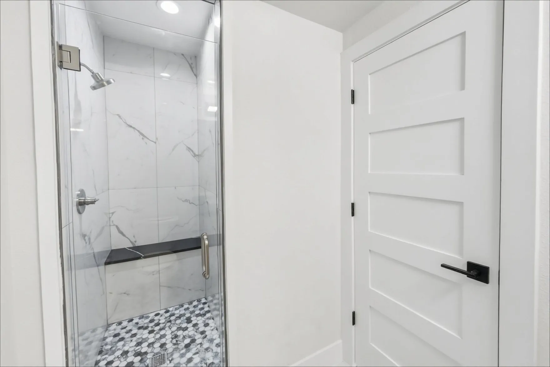 Townhouse For Rent in Tarrant County , 408 Rayner Avenue, Fort Worth, Texas 76111, 3 Bedroom, 4 Bathroom, 2 Garage spaces, 1,980 Sqft, built in 2021, mls#21393435, Real Estate Agent in Fort Worth, Homes For Rent in Tarrant county, Homes For Rent in Fort Worth, Realtor in Fort Worth Texas, Real Estate Brokerage Independent Realty Texas, Luminita Cordes Realtor