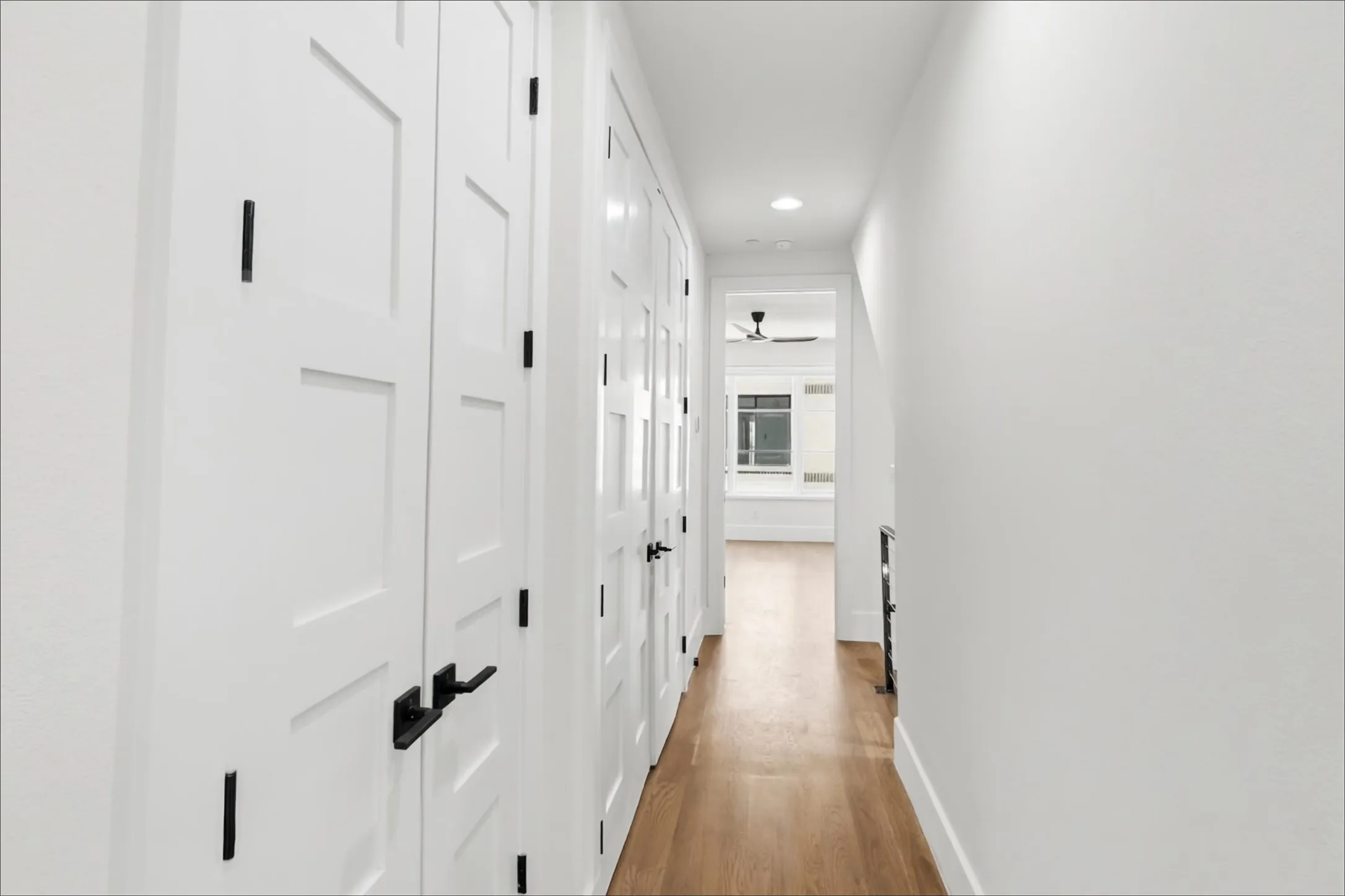 Townhouse For Rent in Tarrant County , 408 Rayner Avenue, Fort Worth, Texas 76111, 3 Bedroom, 4 Bathroom, 2 Garage spaces, 1,980 Sqft, built in 2021, mls#21393435, Real Estate Agent in Fort Worth, Homes For Rent in Tarrant county, Homes For Rent in Fort Worth, Realtor in Fort Worth Texas, Real Estate Brokerage Independent Realty Texas, Luminita Cordes Realtor