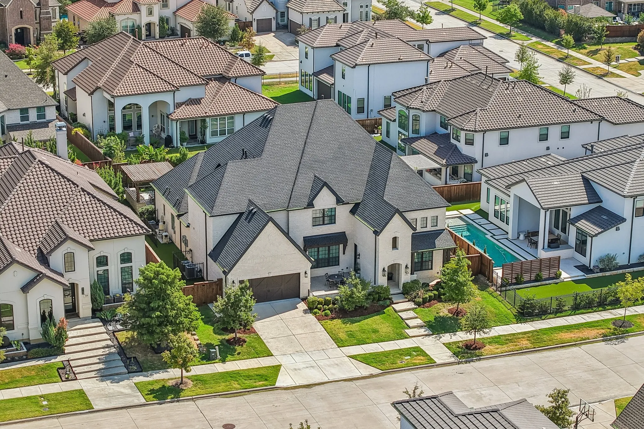 Single Family Residence For Sale in Denton County , 7142 Whiskbroom Drive, Frisco, Texas 75036, 4 Bedroom, 5 Bathroom, 3 Garage spaces, 4,690 Sqft, built in 2020, mls#21393325, Real Estate Agent in Frisco, Homes For Sale in Denton county, Homes For Sale in Frisco, Realtor in Frisco Texas, Real Estate Brokerage Independent Realty Texas, Luminita Cordes Realtor