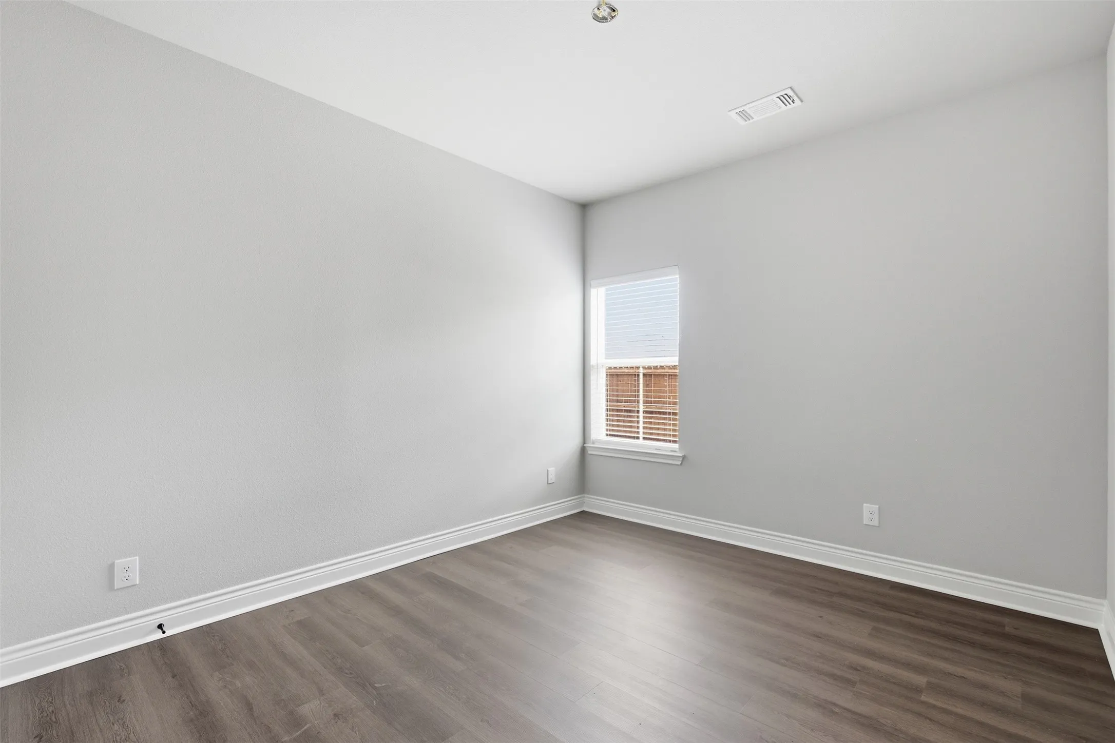 Single Family Residence For Sale in Hunt County , 215 Trevor Lane, Greenville, Texas 75402, 4 Bedroom, 3 Bathroom, 3 Garage spaces, 2,359 Sqft, built in 2025, mls#21393345, Real Estate Agent in Greenville, Homes For Sale in Hunt county, Homes For Sale in Greenville, Realtor in Greenville Texas, Real Estate Brokerage Independent Realty Texas, Luminita Cordes Realtor