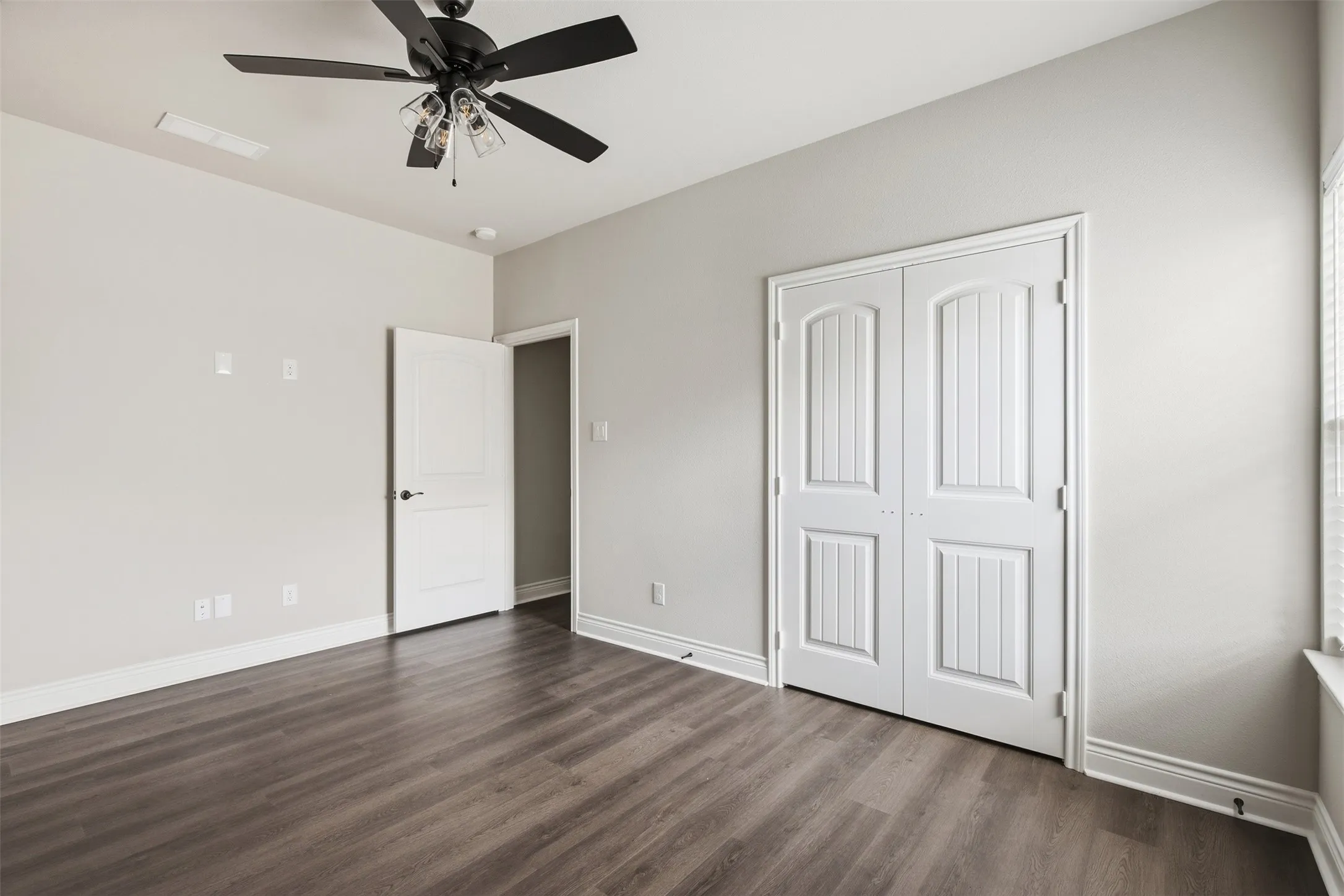 Single Family Residence For Sale in Hunt County , 215 Trevor Lane, Greenville, Texas 75402, 4 Bedroom, 3 Bathroom, 3 Garage spaces, 2,359 Sqft, built in 2025, mls#21393345, Real Estate Agent in Greenville, Homes For Sale in Hunt county, Homes For Sale in Greenville, Realtor in Greenville Texas, Real Estate Brokerage Independent Realty Texas, Luminita Cordes Realtor