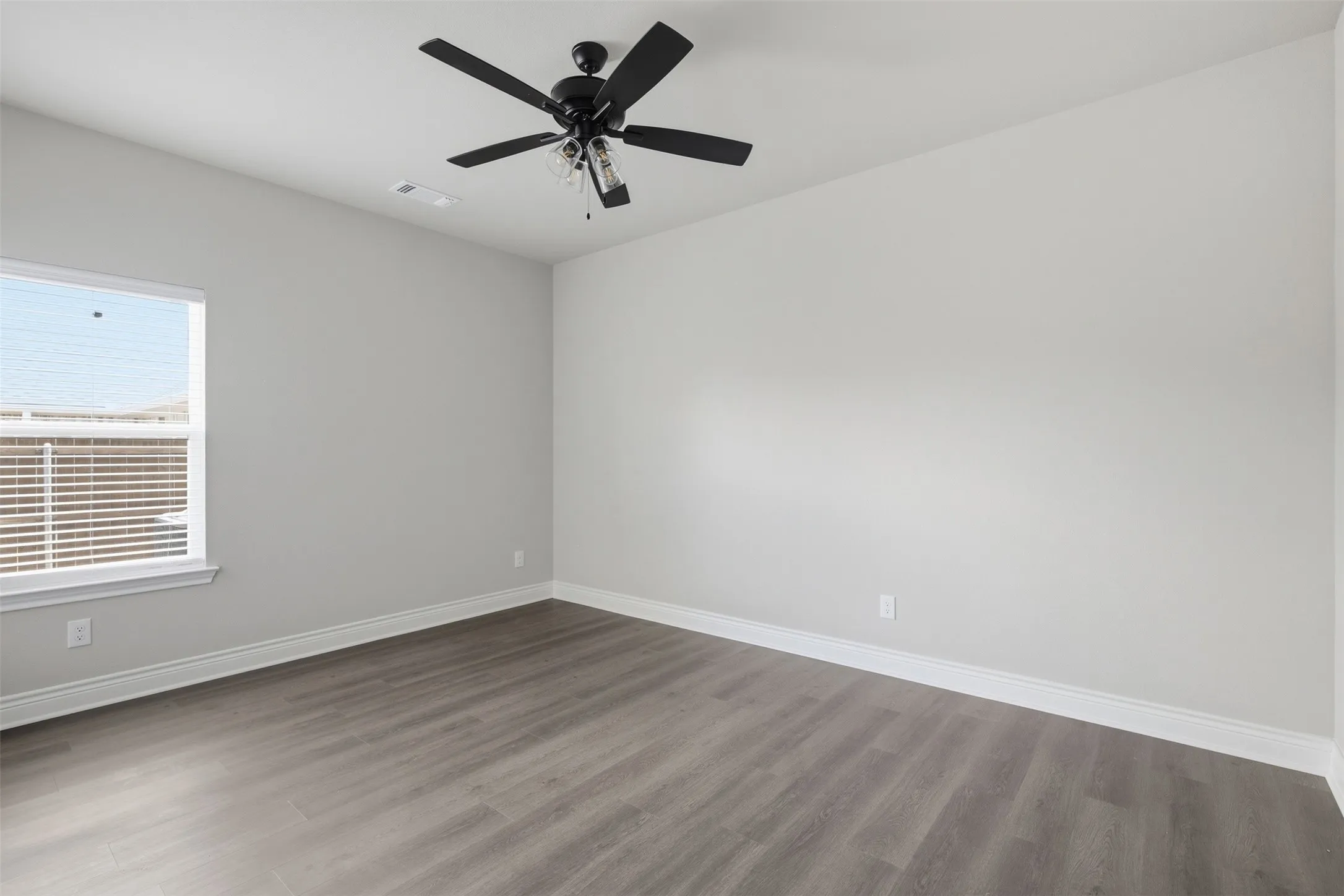 Single Family Residence For Sale in Hunt County , 215 Trevor Lane, Greenville, Texas 75402, 4 Bedroom, 3 Bathroom, 3 Garage spaces, 2,359 Sqft, built in 2025, mls#21393345, Real Estate Agent in Greenville, Homes For Sale in Hunt county, Homes For Sale in Greenville, Realtor in Greenville Texas, Real Estate Brokerage Independent Realty Texas, Luminita Cordes Realtor