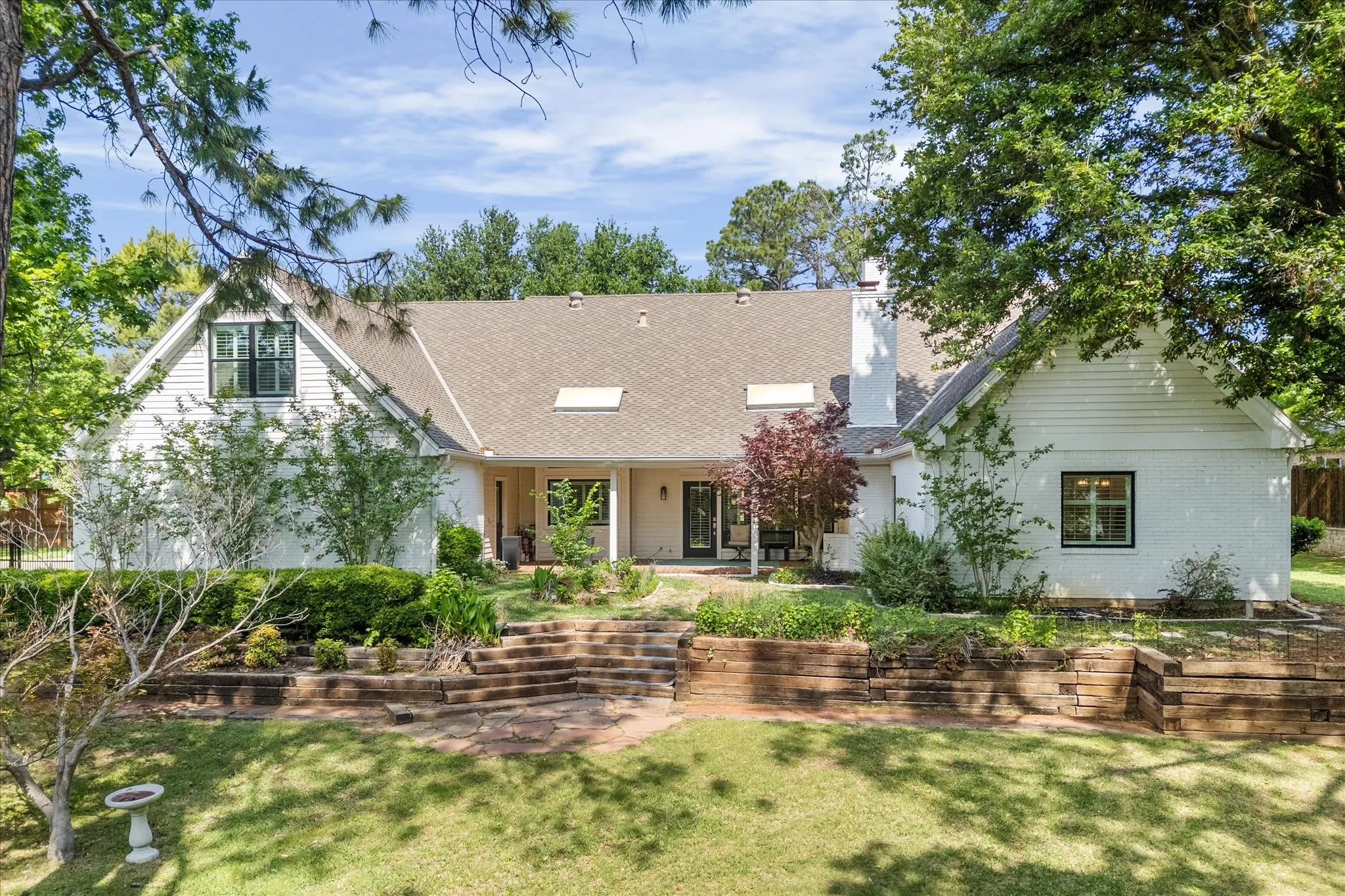 Single Family Residence For Sale in Tarrant County , 3511 Woodcrest Court, Colleyville, Texas 76034, 5 Bedroom, 3 Bathroom, 2 Garage spaces, 3,340 Sqft, built in 1984, mls#21393437, Real Estate Agent in Colleyville, Homes For Sale in Tarrant county, Homes For Sale in Colleyville, Realtor in Colleyville Texas, Real Estate Brokerage Independent Realty Texas, Luminita Cordes Realtor