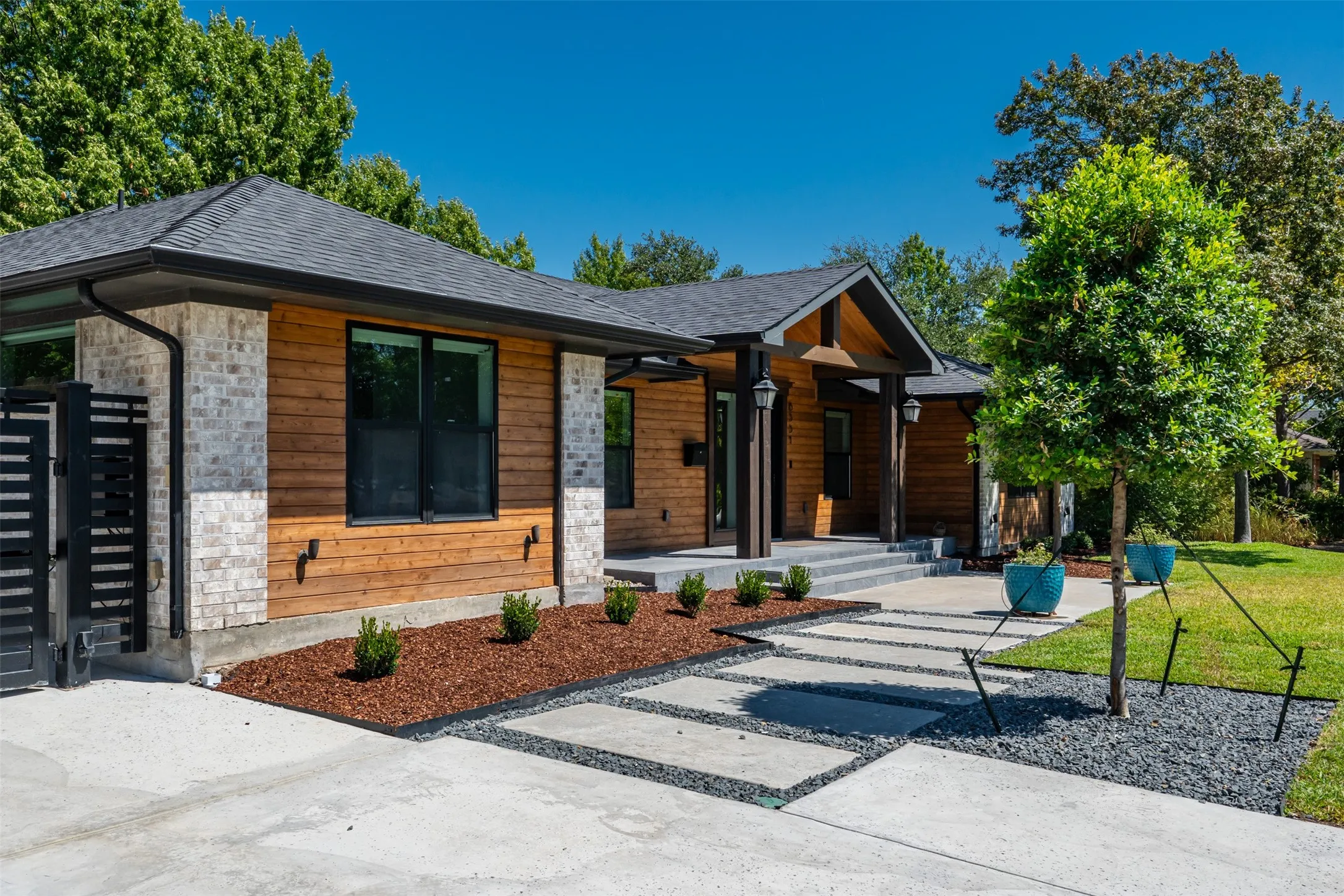 Single Family Residence For Rent