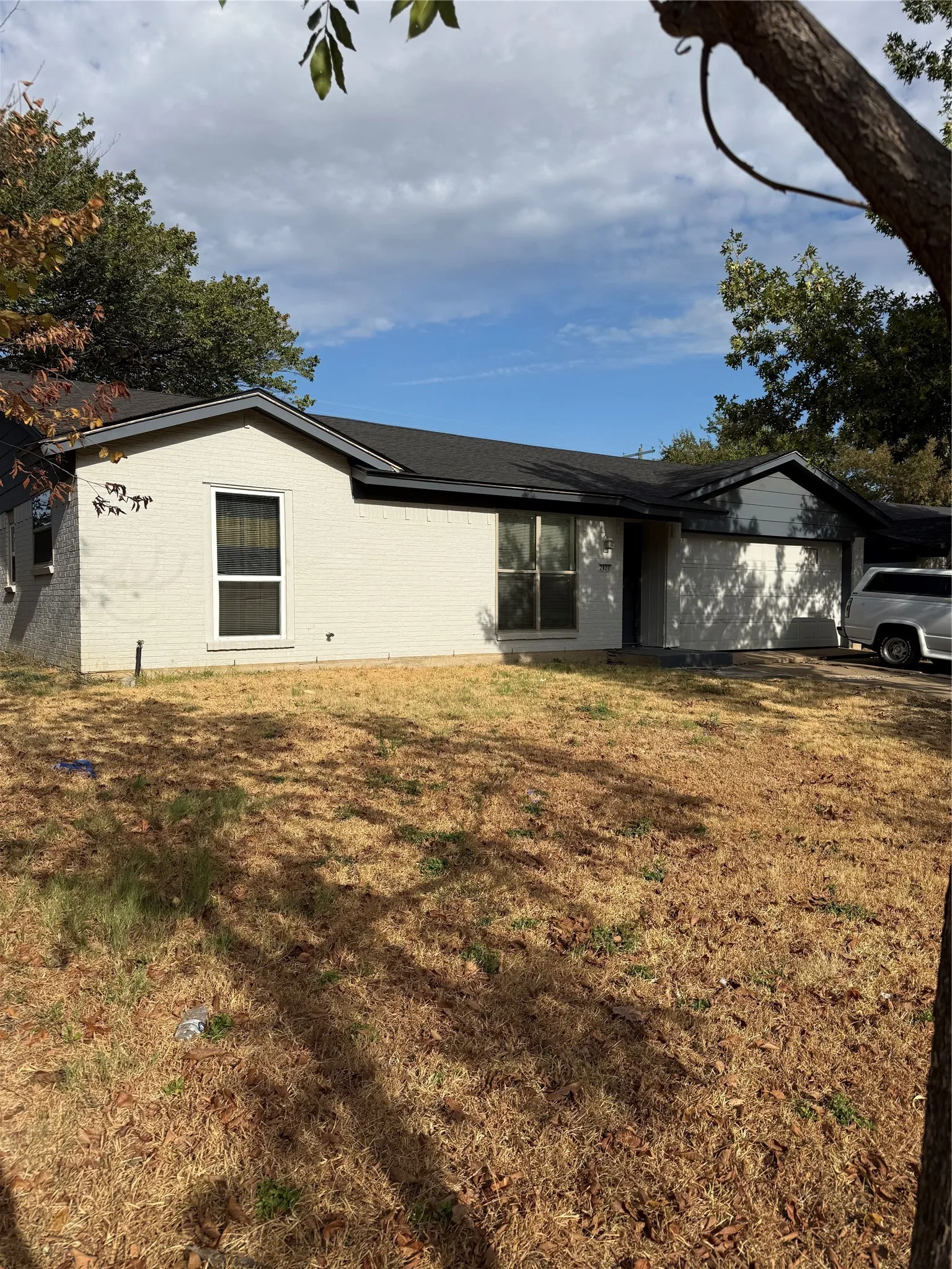 Single Family Residence For Rent in Dallas County , 2820 Laramie Street, Irving, Texas 75062, 3 Bedroom, 2 Bathroom, 2 Garage spaces, 1,610 Sqft, built in 1968, mls#21393448, Real Estate Agent in Irving, Homes For Rent in Dallas county, Homes For Rent in Irving, Realtor in Irving Texas, Real Estate Brokerage Independent Realty Texas, Luminita Cordes Realtor