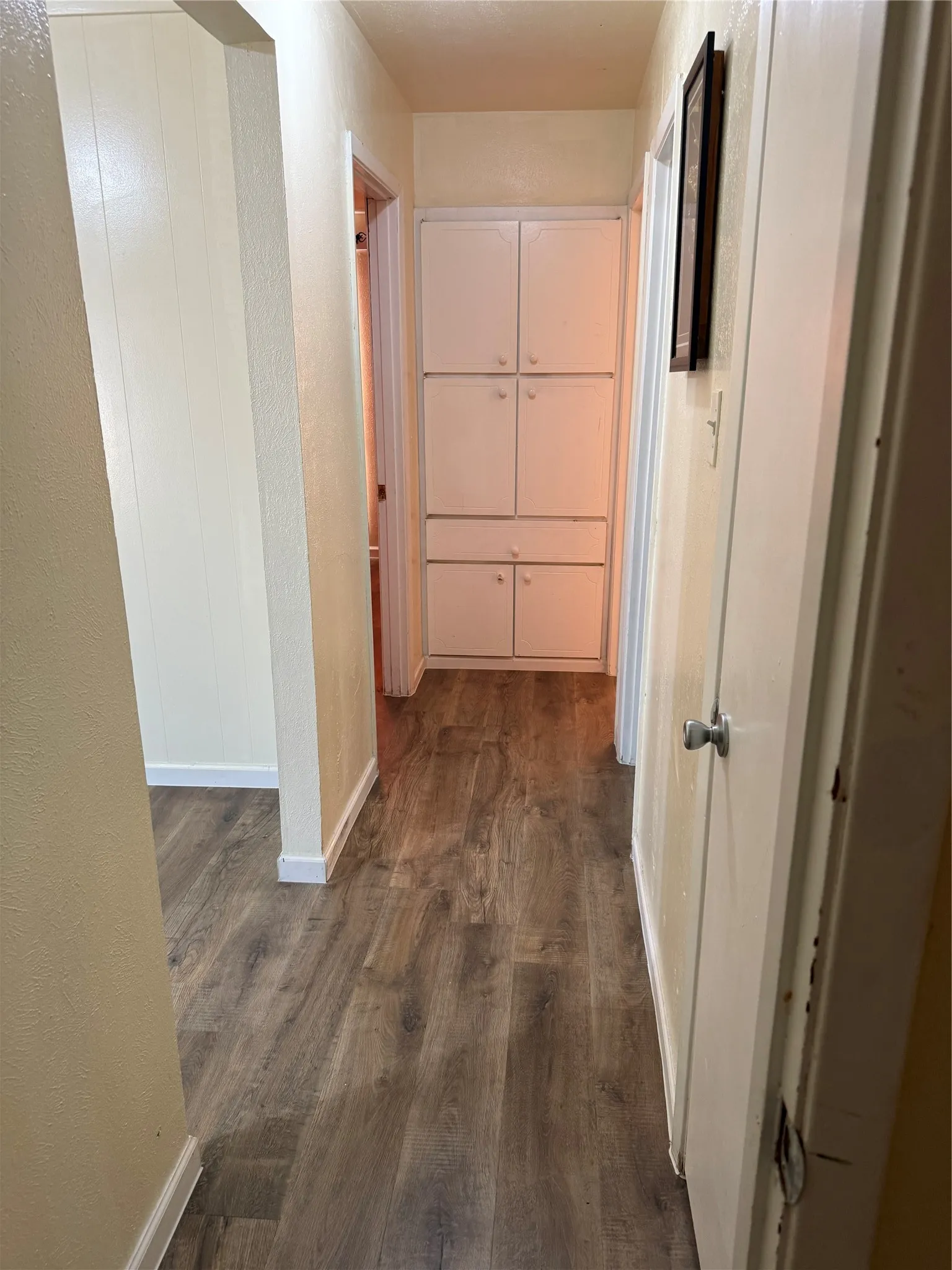 Single Family Residence For Rent in Dallas County , 2820 Laramie Street, Irving, Texas 75062, 3 Bedroom, 2 Bathroom, 2 Garage spaces, 1,610 Sqft, built in 1968, mls#21393448, Real Estate Agent in Irving, Homes For Rent in Dallas county, Homes For Rent in Irving, Realtor in Irving Texas, Real Estate Brokerage Independent Realty Texas, Luminita Cordes Realtor