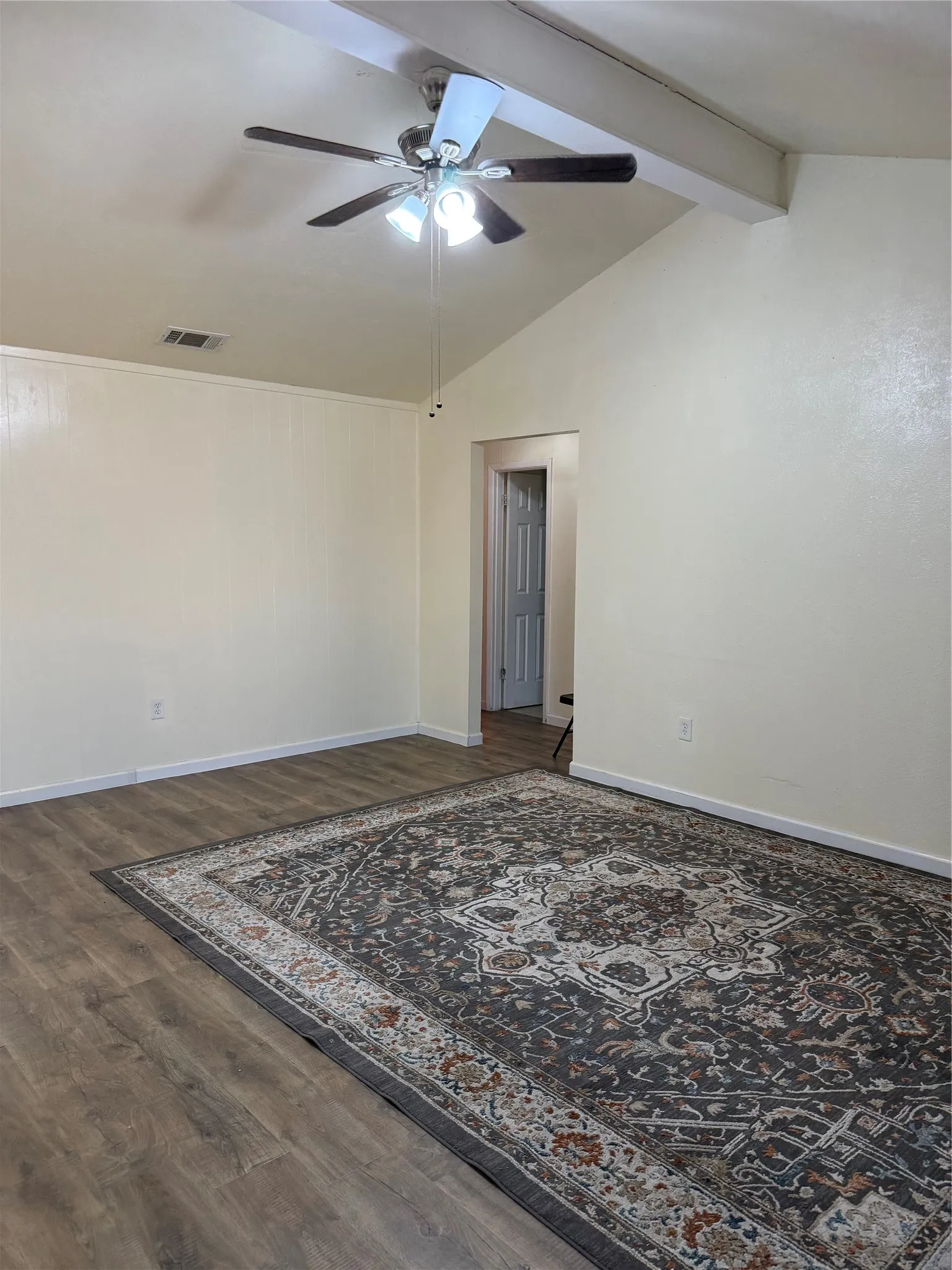 Single Family Residence For Rent in Dallas County , 2820 Laramie Street, Irving, Texas 75062, 3 Bedroom, 2 Bathroom, 2 Garage spaces, 1,610 Sqft, built in 1968, mls#21393448, Real Estate Agent in Irving, Homes For Rent in Dallas county, Homes For Rent in Irving, Realtor in Irving Texas, Real Estate Brokerage Independent Realty Texas, Luminita Cordes Realtor