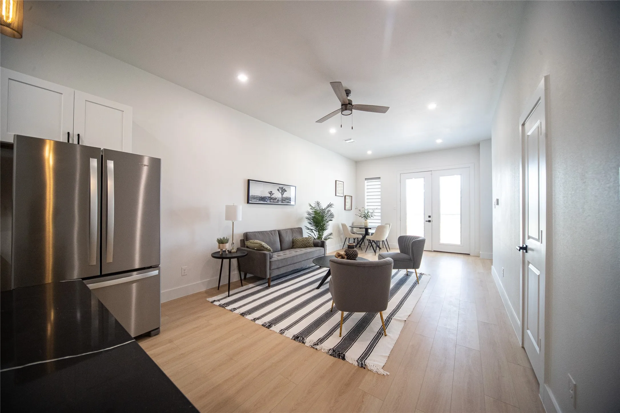 Townhouse For Rent in Tarrant County , 2804 Weisenberger Street 233, Fort Worth, Texas 76107, 2 Bedroom, 3 Bathroom, 2 Garage spaces, 1,650 Sqft, built in 2024, mls#21393450, Real Estate Agent in Fort Worth, Homes For Rent in Tarrant county, Homes For Rent in Fort Worth, Realtor in Fort Worth Texas, Real Estate Brokerage Independent Realty Texas, Luminita Cordes Realtor
