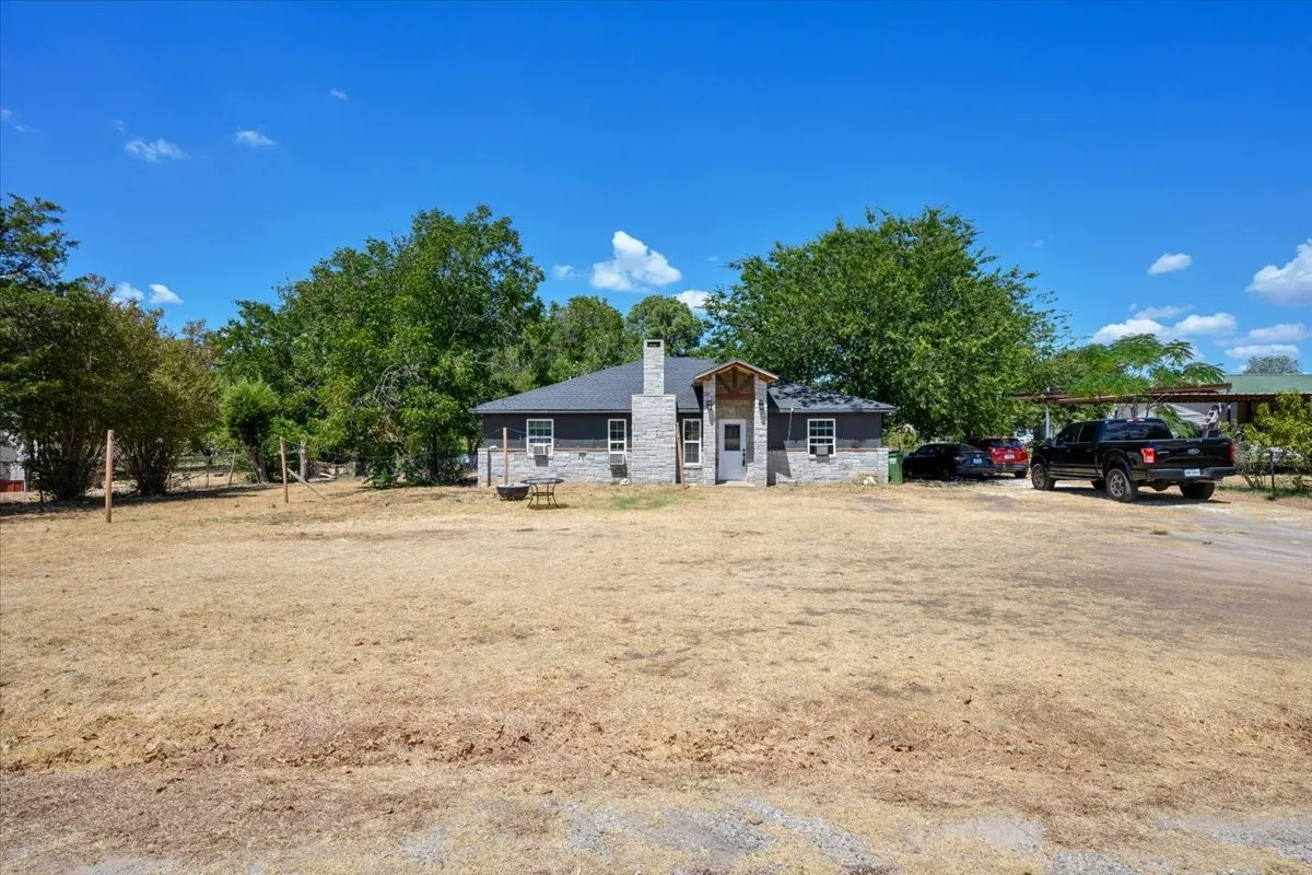 Single Family Residence For Sale in Hood County , 4506 Garden View Drive, Granbury, Texas 76049, 4 Bedroom, 2 Bathroom, Garage spaces, 1,505 Sqft, built in 2020, mls#21374349, Real Estate Agent in Granbury, Homes For Sale in Hood county, Homes For Sale in Granbury, Realtor in Granbury Texas, Real Estate Brokerage Independent Realty Texas, Luminita Cordes Realtor