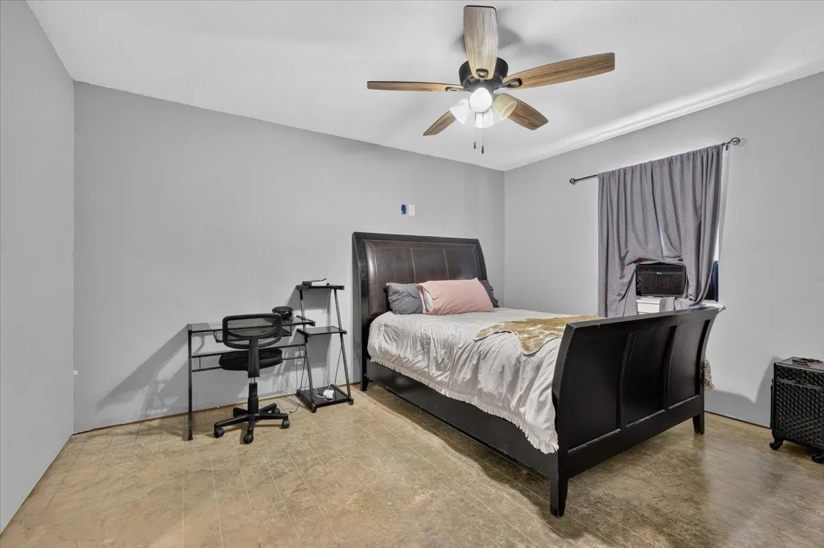Single Family Residence For Sale in Hood County , 4506 Garden View Drive, Granbury, Texas 76049, 4 Bedroom, 2 Bathroom, Garage spaces, 1,505 Sqft, built in 2020, mls#21374349, Real Estate Agent in Granbury, Homes For Sale in Hood county, Homes For Sale in Granbury, Realtor in Granbury Texas, Real Estate Brokerage Independent Realty Texas, Luminita Cordes Realtor