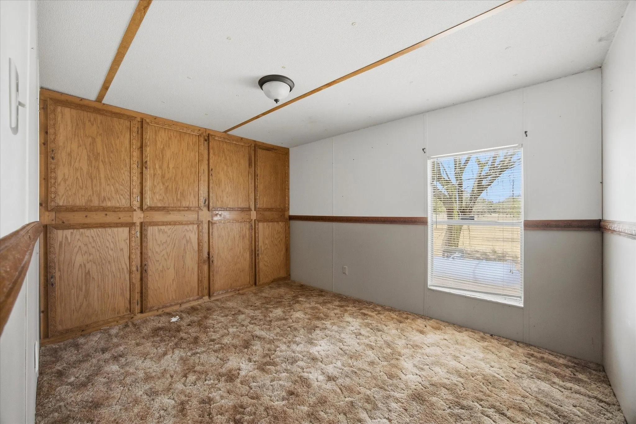 Mobile Home For Sale in Hunt County , 1311 E Main Street, Campbell, Texas 75422, 2 Bedroom, 1 Bathroom, Garage spaces, 1,044 Sqft, built in 1984, mls#21393196, Real Estate Agent in Campbell, Homes For Sale in Hunt county, Homes For Sale in Campbell, Realtor in Campbell Texas, Real Estate Brokerage Independent Realty Texas, Luminita Cordes Realtor