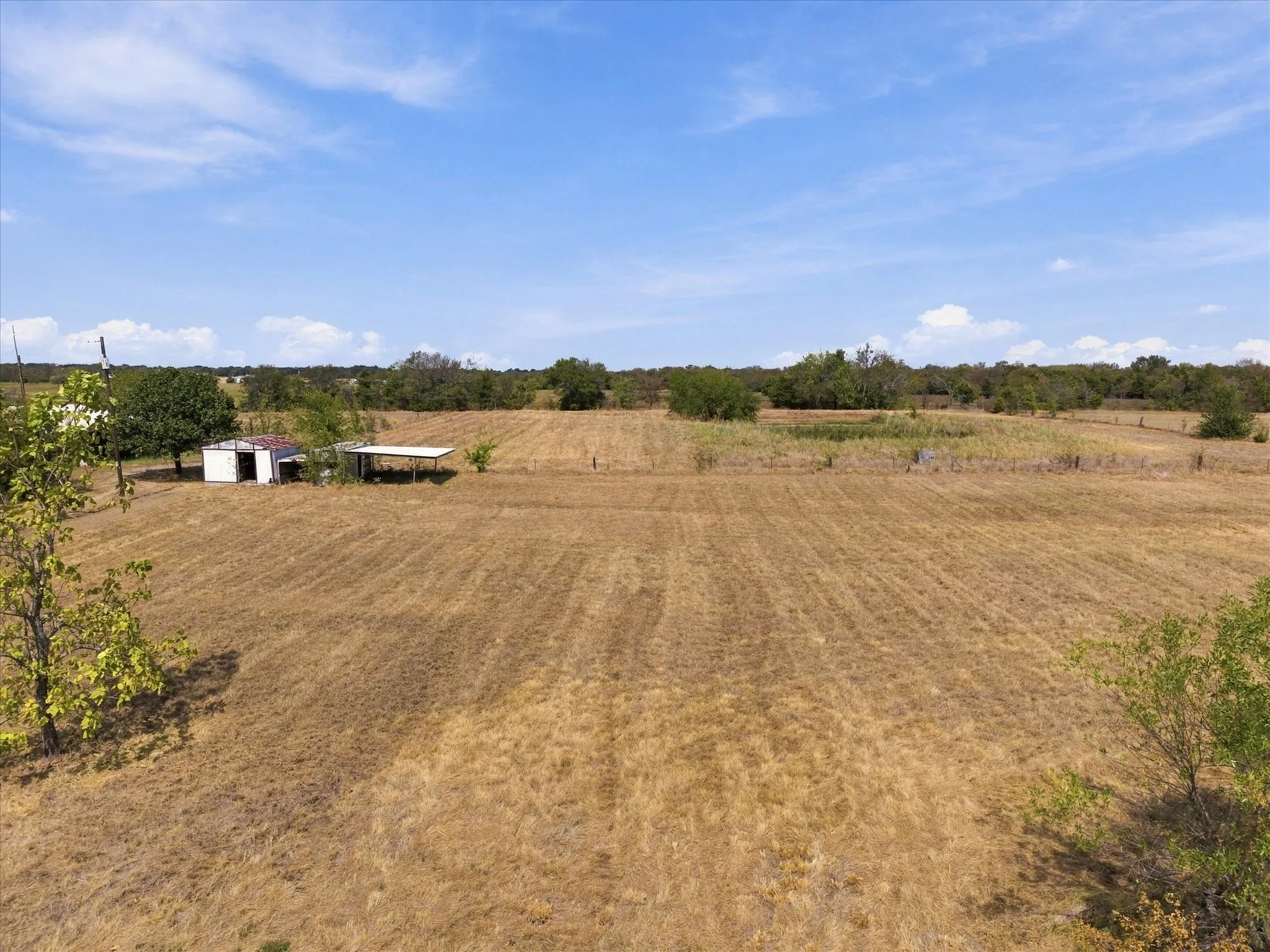 Mobile Home For Sale in Hunt County , 1311 E Main Street, Campbell, Texas 75422, 2 Bedroom, 1 Bathroom, Garage spaces, 1,044 Sqft, built in 1984, mls#21393196, Real Estate Agent in Campbell, Homes For Sale in Hunt county, Homes For Sale in Campbell, Realtor in Campbell Texas, Real Estate Brokerage Independent Realty Texas, Luminita Cordes Realtor