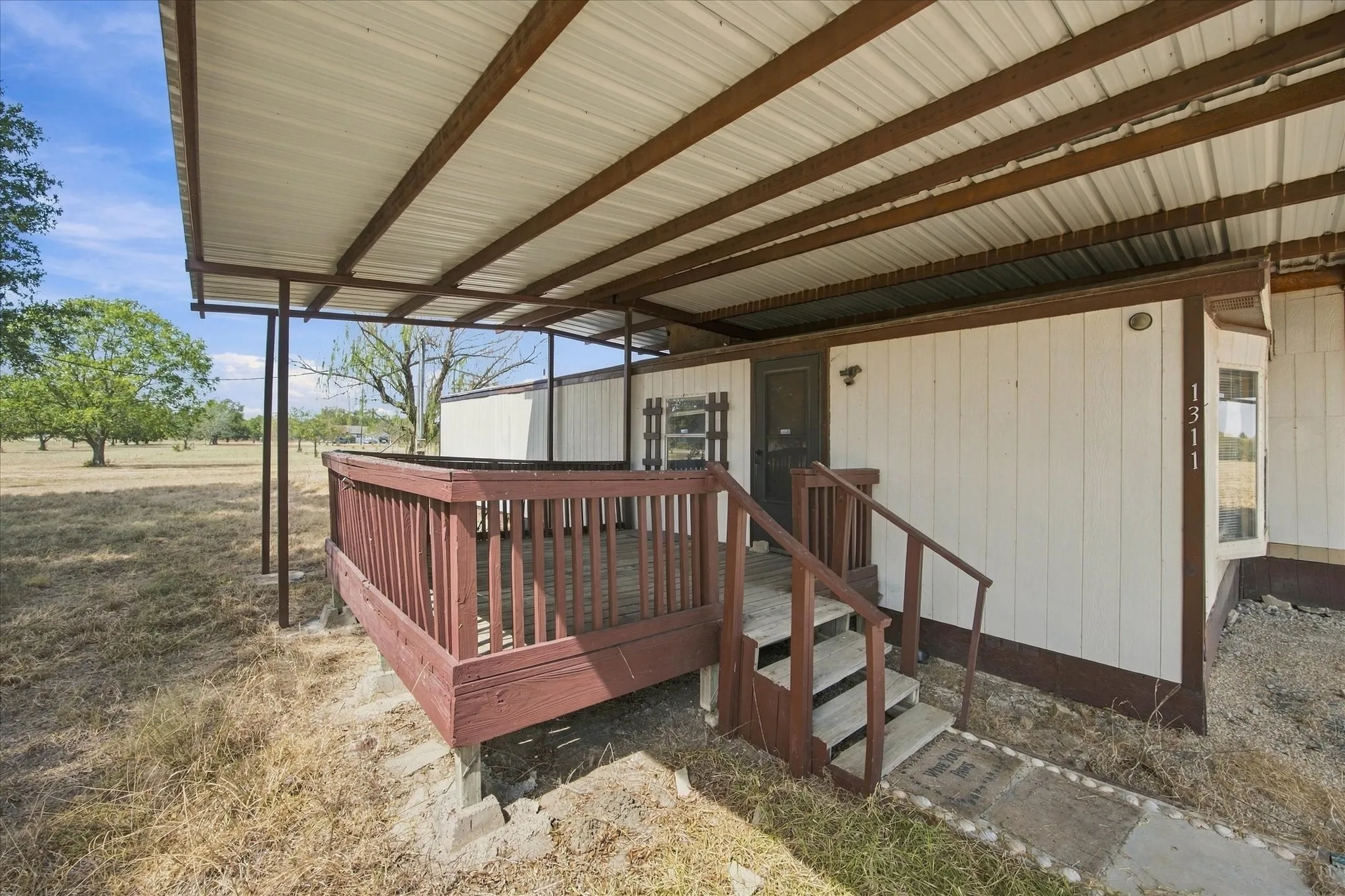 Mobile Home For Sale in Hunt County , 1311 E Main Street, Campbell, Texas 75422, 2 Bedroom, 1 Bathroom, Garage spaces, 1,044 Sqft, built in 1984, mls#21393196, Real Estate Agent in Campbell, Homes For Sale in Hunt county, Homes For Sale in Campbell, Realtor in Campbell Texas, Real Estate Brokerage Independent Realty Texas, Luminita Cordes Realtor
