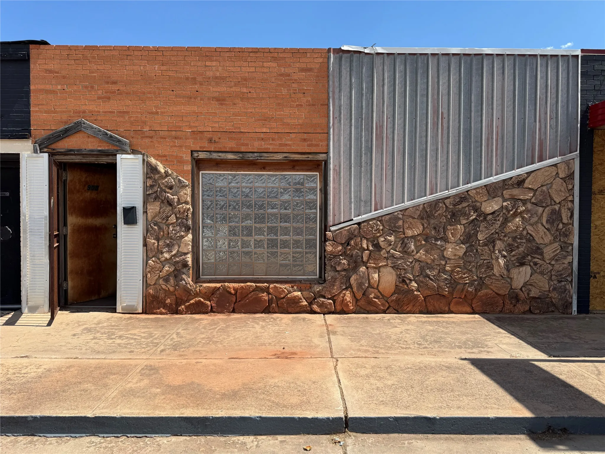 Business For Sale in Taylor County , 905 N Mockingbird Lane, Abilene, Texas 79603, 0, 0, Garage spaces, 0 Sqft, built in 1954, mls#21393456, Real Estate Agent in Abilene, Homes For Sale in Taylor county, Homes For Sale in Abilene, Realtor in Abilene Texas, Real Estate Brokerage Independent Realty Texas, Luminita Cordes Realtor