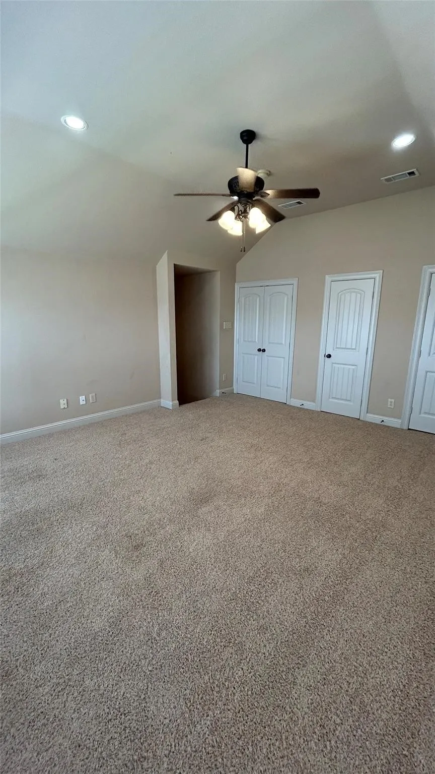 Single Family Residence For Rent in Denton County , 433 Chisholm Trail, Justin, Texas 76247, 4 Bedroom, 2 Bathroom, 2 Garage spaces, 2,236 Sqft, built in 2008, mls#21392394, Real Estate Agent in Justin, Homes For Rent in Denton county, Homes For Rent in Justin, Realtor in Justin Texas, Real Estate Brokerage Independent Realty Texas, Luminita Cordes Realtor