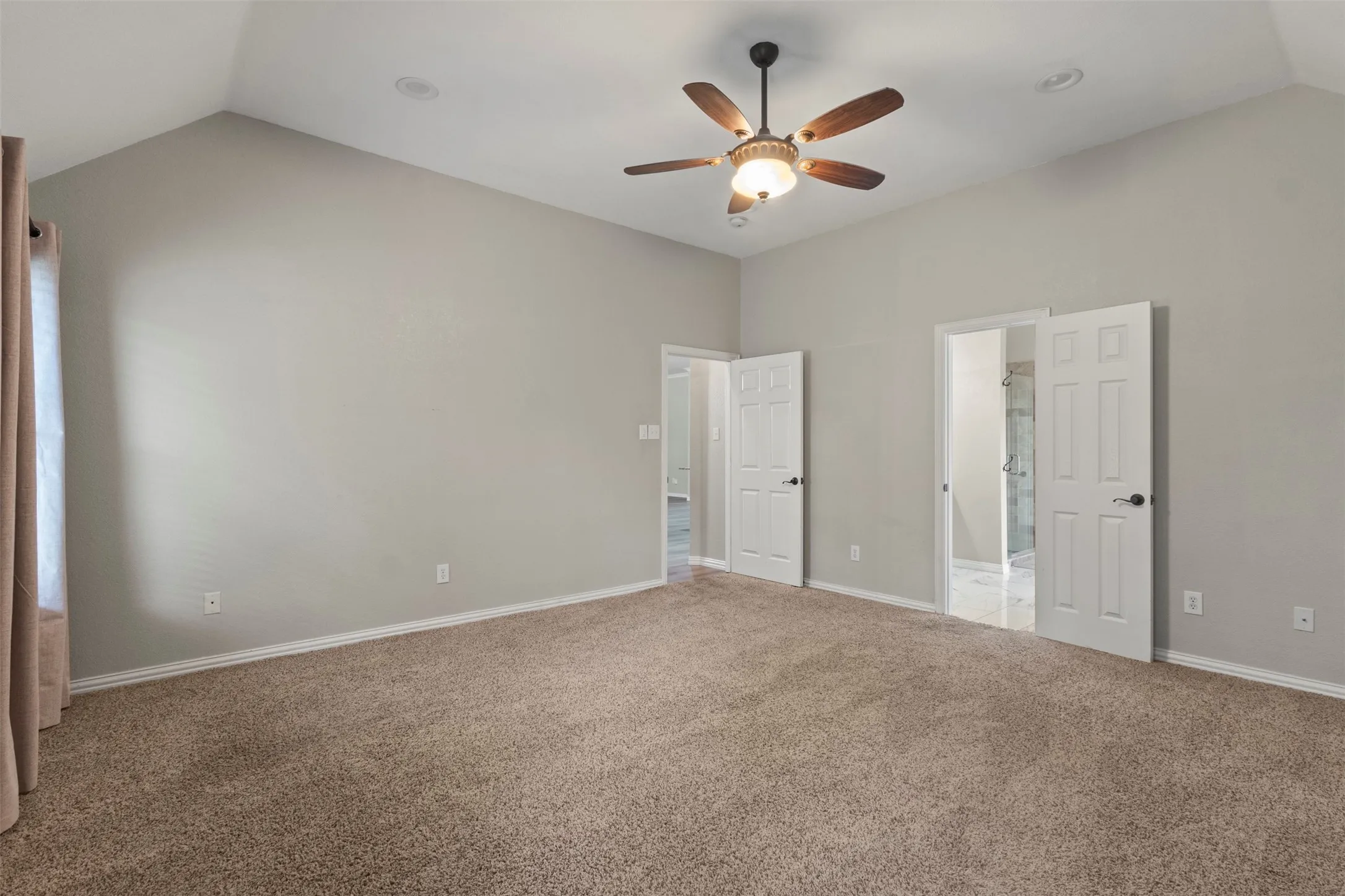 Single Family Residence For Rent in Collin County , 205 High Meadow Court, Royse City, Texas 75189, 4 Bedroom, 2 Bathroom, 2 Garage spaces, 2,233 Sqft, built in 2006, mls#21392390, Real Estate Agent in Royse City, Homes For Rent in Collin county, Homes For Rent in Royse City, Realtor in Royse City Texas, Real Estate Brokerage Independent Realty Texas, Luminita Cordes Realtor