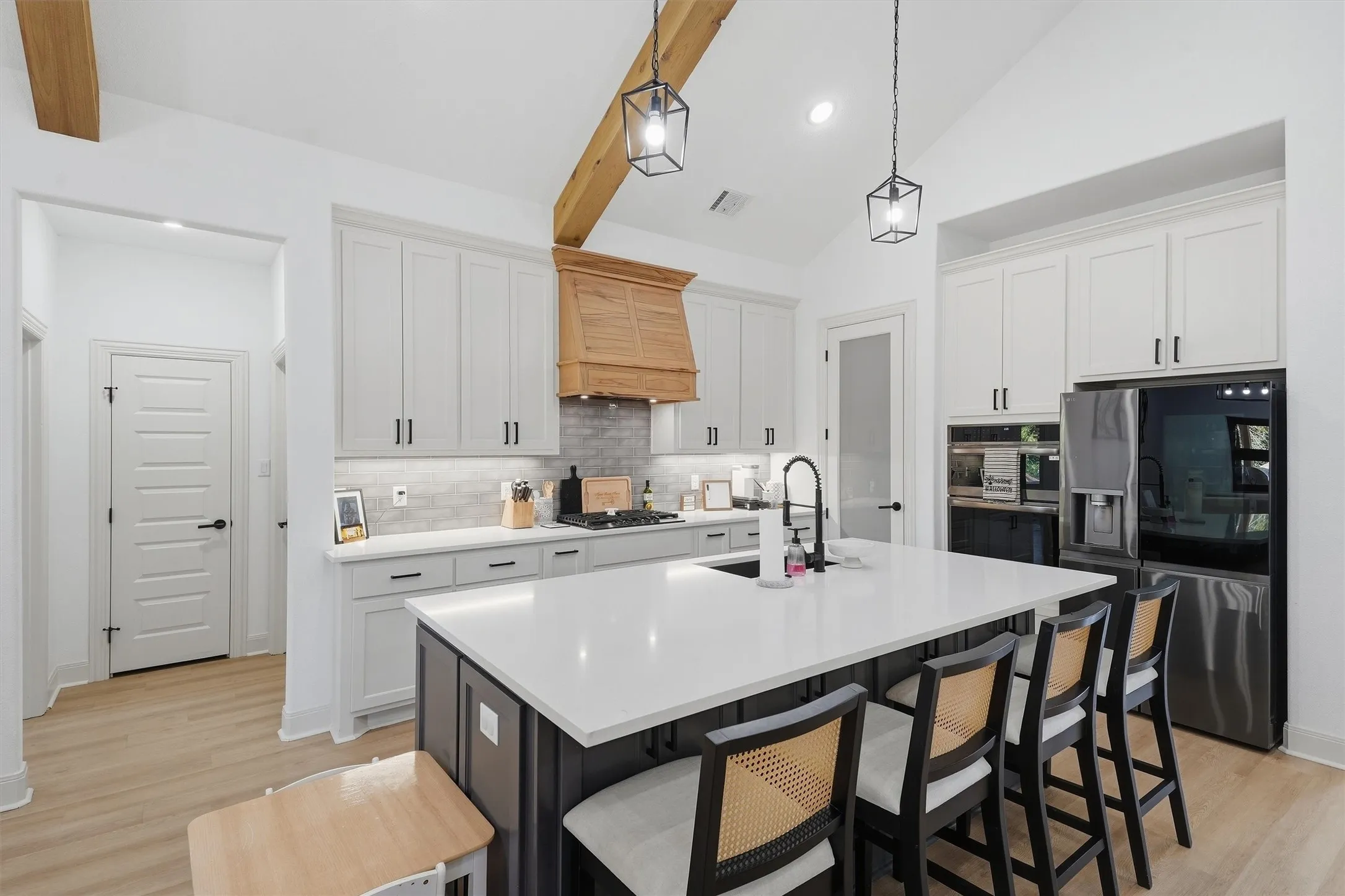 Single Family Residence For Sale in Hood County , 2181 Middlewood Circle, Granbury, Texas 76049, 4 Bedroom, 4 Bathroom, 2 Garage spaces, 2,856 Sqft, built in 2024, mls#21392911, Real Estate Agent in Granbury, Homes For Sale in Hood county, Homes For Sale in Granbury, Realtor in Granbury Texas, Real Estate Brokerage Independent Realty Texas, Luminita Cordes Realtor
