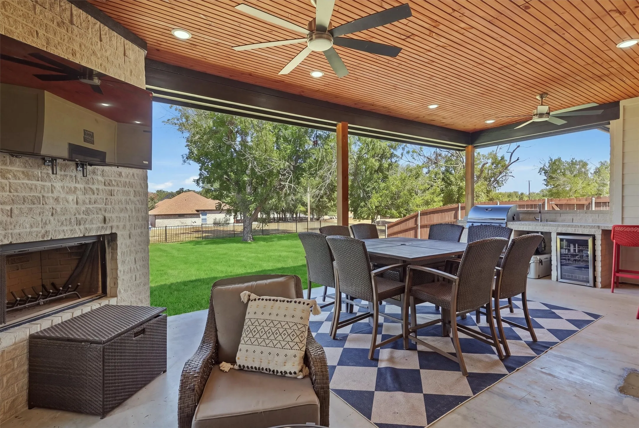 Single Family Residence For Sale in Hood County , 2181 Middlewood Circle, Granbury, Texas 76049, 4 Bedroom, 4 Bathroom, 2 Garage spaces, 2,856 Sqft, built in 2024, mls#21392911, Real Estate Agent in Granbury, Homes For Sale in Hood county, Homes For Sale in Granbury, Realtor in Granbury Texas, Real Estate Brokerage Independent Realty Texas, Luminita Cordes Realtor