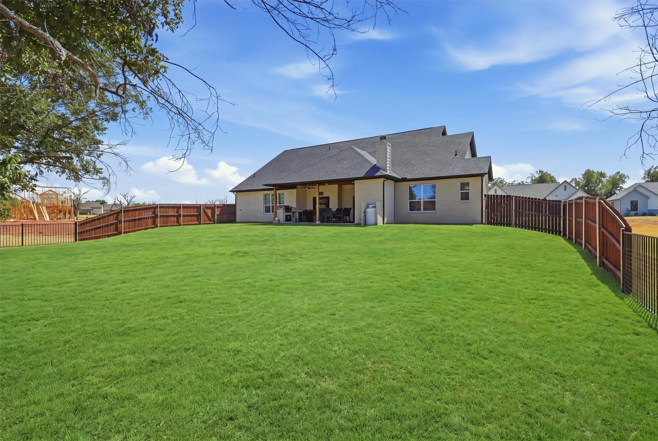 Single Family Residence For Sale in Hood County , 2181 Middlewood Circle, Granbury, Texas 76049, 4 Bedroom, 4 Bathroom, 2 Garage spaces, 2,856 Sqft, built in 2024, mls#21392911, Real Estate Agent in Granbury, Homes For Sale in Hood county, Homes For Sale in Granbury, Realtor in Granbury Texas, Real Estate Brokerage Independent Realty Texas, Luminita Cordes Realtor