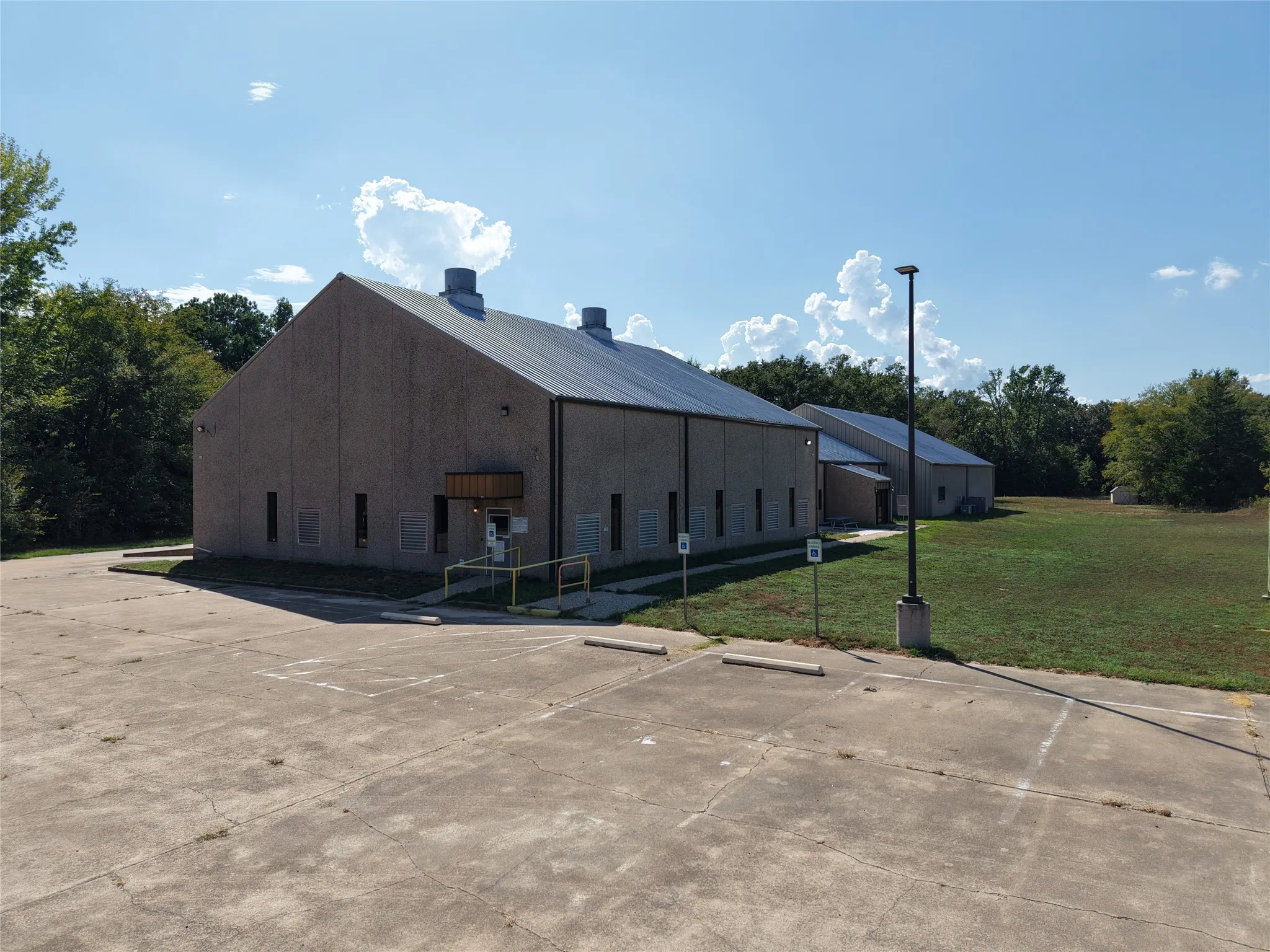 Industrial For Sale in Wood County , 4533 N Fm 312, Winnsboro, Texas 75494, 0, 0, Garage spaces, 0 Sqft, built in 1989, mls#21393205, Real Estate Agent in Winnsboro, Homes For Sale in Wood county, Homes For Sale in Winnsboro, Realtor in Winnsboro Texas, Real Estate Brokerage Independent Realty Texas, Luminita Cordes Realtor