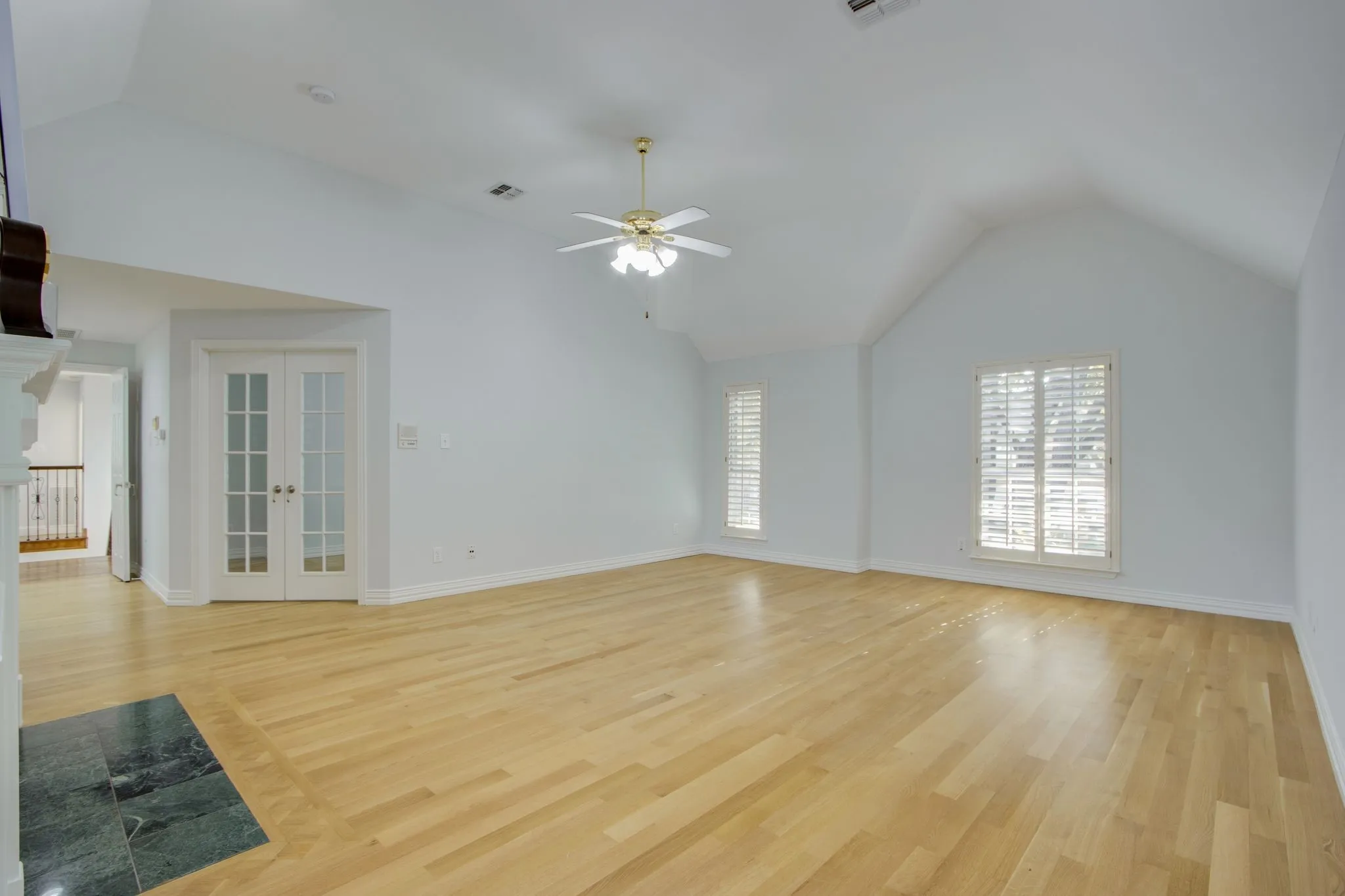 Single Family Residence For Rent in Dallas County , 210 Chinaberry Way, Coppell, Texas 75019, 5 Bedroom, 4 Bathroom, 2 Garage spaces, 4,005 Sqft, built in 1992, mls#21393467, Real Estate Agent in Coppell, Homes For Rent in Dallas county, Homes For Rent in Coppell, Realtor in Coppell Texas, Real Estate Brokerage Independent Realty Texas, Luminita Cordes Realtor