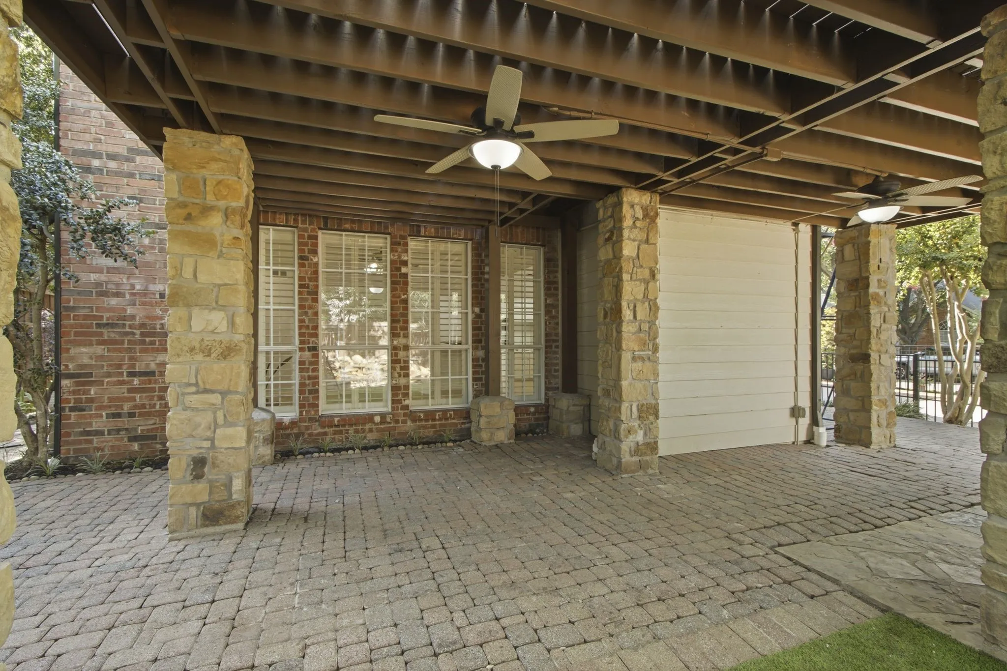 Single Family Residence For Rent in Dallas County , 210 Chinaberry Way, Coppell, Texas 75019, 5 Bedroom, 4 Bathroom, 2 Garage spaces, 4,005 Sqft, built in 1992, mls#21393467, Real Estate Agent in Coppell, Homes For Rent in Dallas county, Homes For Rent in Coppell, Realtor in Coppell Texas, Real Estate Brokerage Independent Realty Texas, Luminita Cordes Realtor