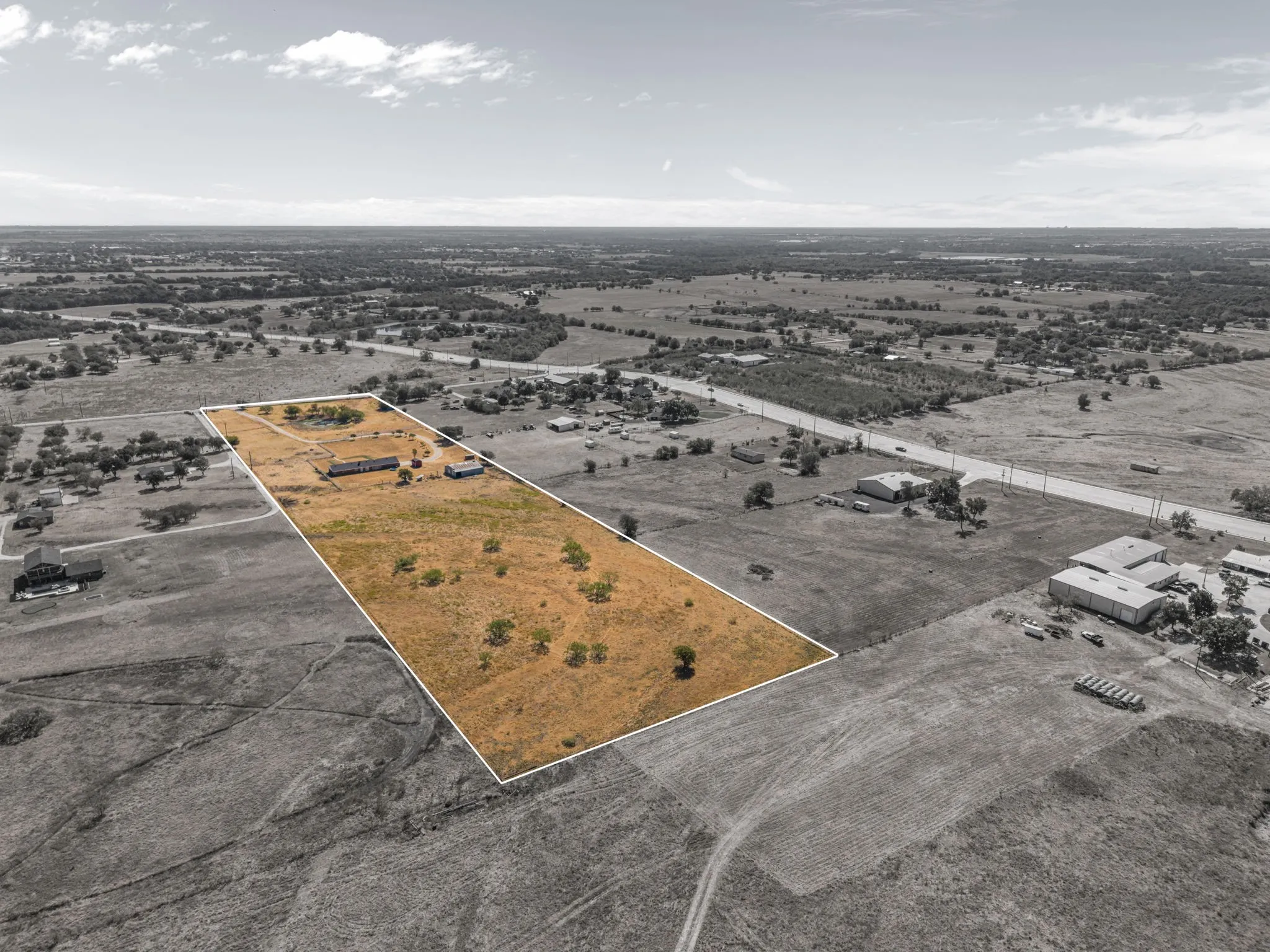 Farm For Sale in Denton County , 8871 Sam Bass Road, Sanger, Texas 76266, 3 Bedroom, 2 Bathroom, Garage spaces, 2,185 Sqft, built in 1984, mls#21385279, Real Estate Agent in Sanger, Homes For Sale in Denton county, Homes For Sale in Sanger, Realtor in Sanger Texas, Real Estate Brokerage Independent Realty Texas, Luminita Cordes Realtor