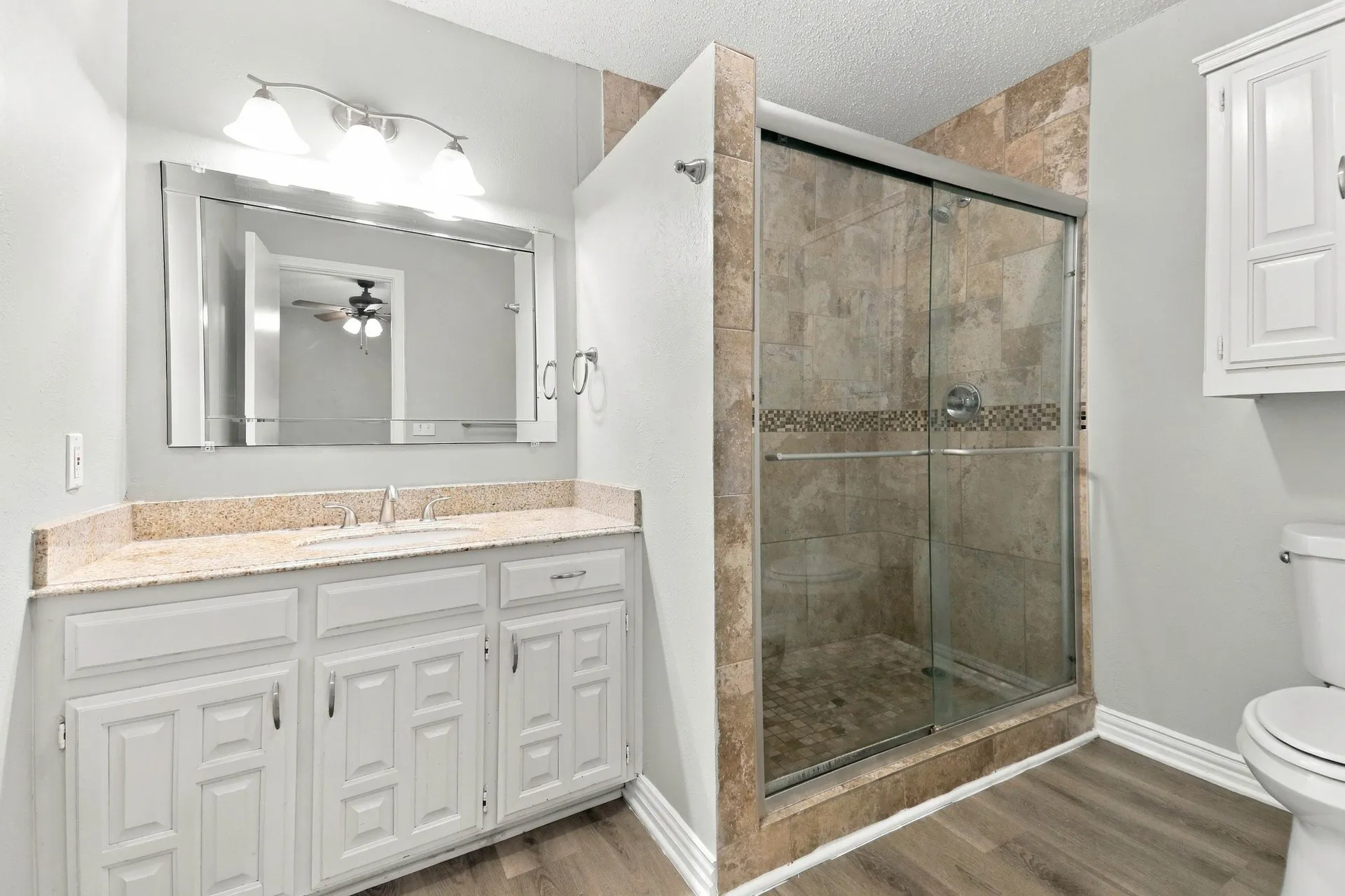 Single Family Residence For Rent in Collin County , 2865 Meadowbrook Drive, Plano, Texas 75075, 6 Bedroom, 5 Bathroom, 2 Garage spaces, 3,337 Sqft, built in 1975, mls#21392478, Real Estate Agent in Plano, Homes For Rent in Collin county, Homes For Rent in Plano, Realtor in Plano Texas, Real Estate Brokerage Independent Realty Texas, Luminita Cordes Realtor
