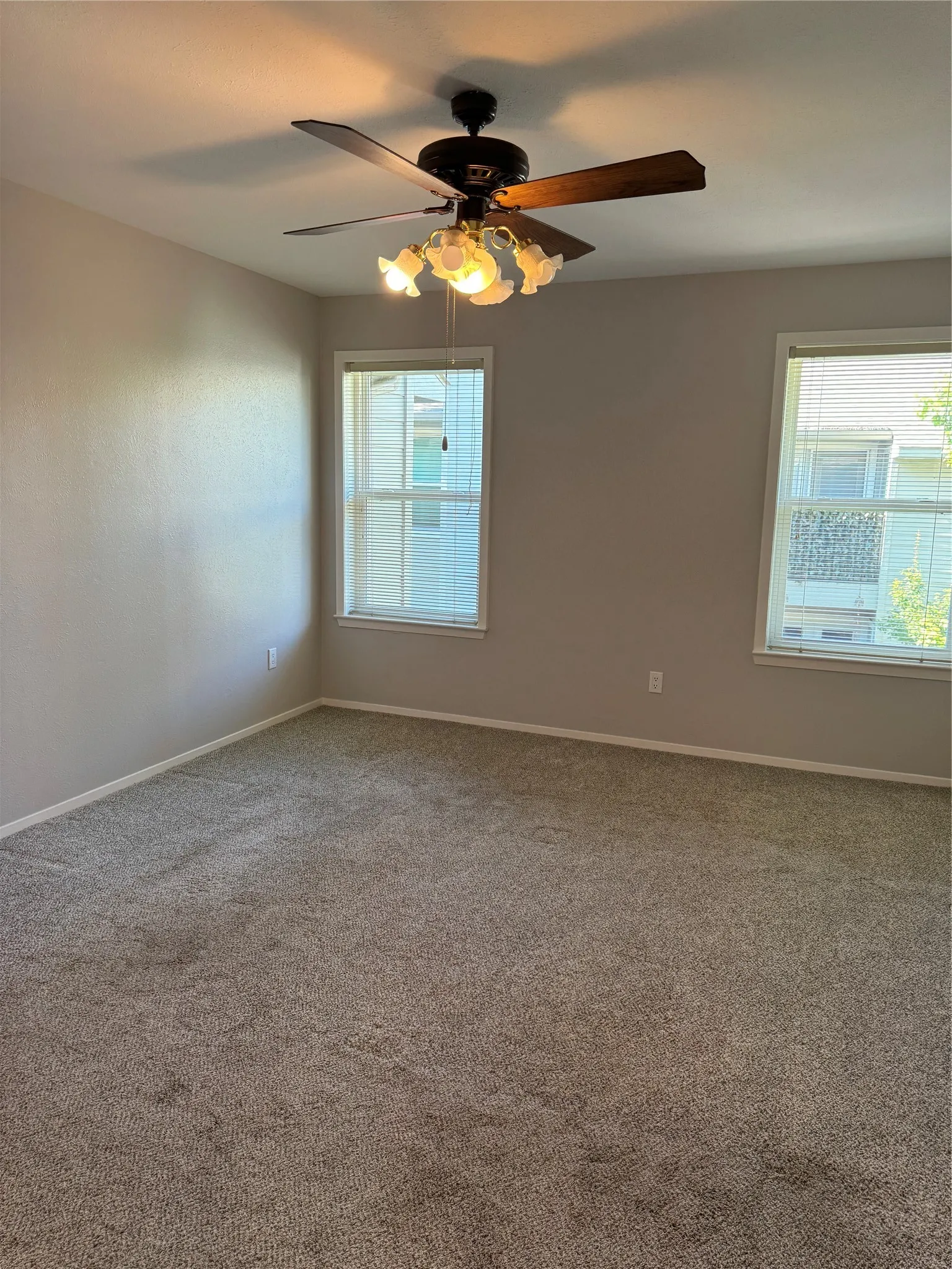 Condominium For Sale in Dallas County , 6900 Skillman Street 708, Dallas, Texas 75231, 2 Bedroom, 2 Bathroom, Garage spaces, 964 Sqft, built in 1981, mls#21391588, Real Estate Agent in Dallas, Homes For Sale in Dallas county, Homes For Sale in Dallas, Realtor in Dallas Texas, Real Estate Brokerage Independent Realty Texas, Luminita Cordes Realtor