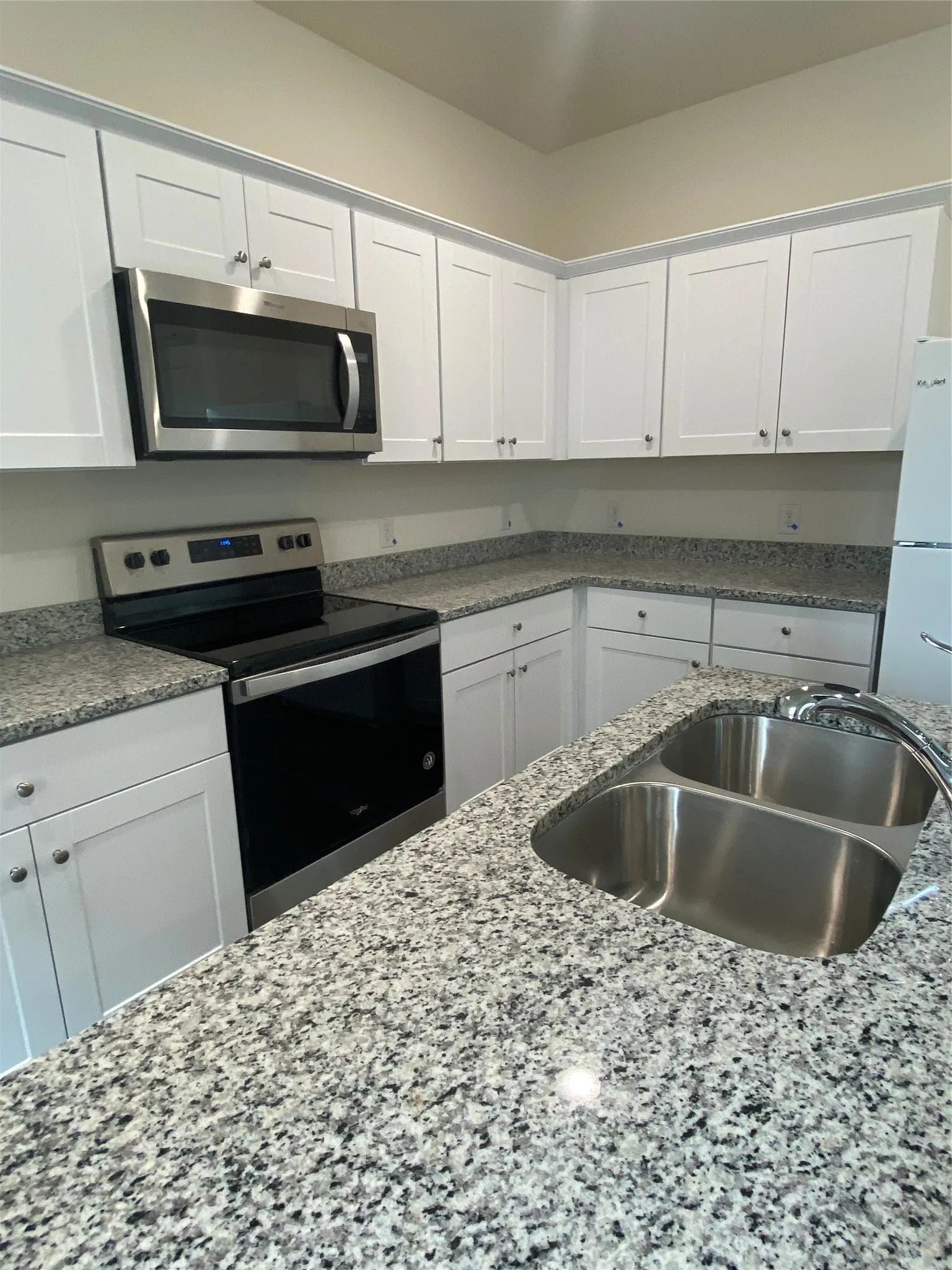 Single Family Residence For Rent in Kaufman County , 6309 Tropicana Lane, Forney, Texas 75126, 3 Bedroom, 2 Bathroom, 2 Garage spaces, 1,412 Sqft, built in 2021, mls#21393485, Real Estate Agent in Forney, Homes For Rent in Kaufman county, Homes For Rent in Forney, Realtor in Forney Texas, Real Estate Brokerage Independent Realty Texas, Luminita Cordes Realtor