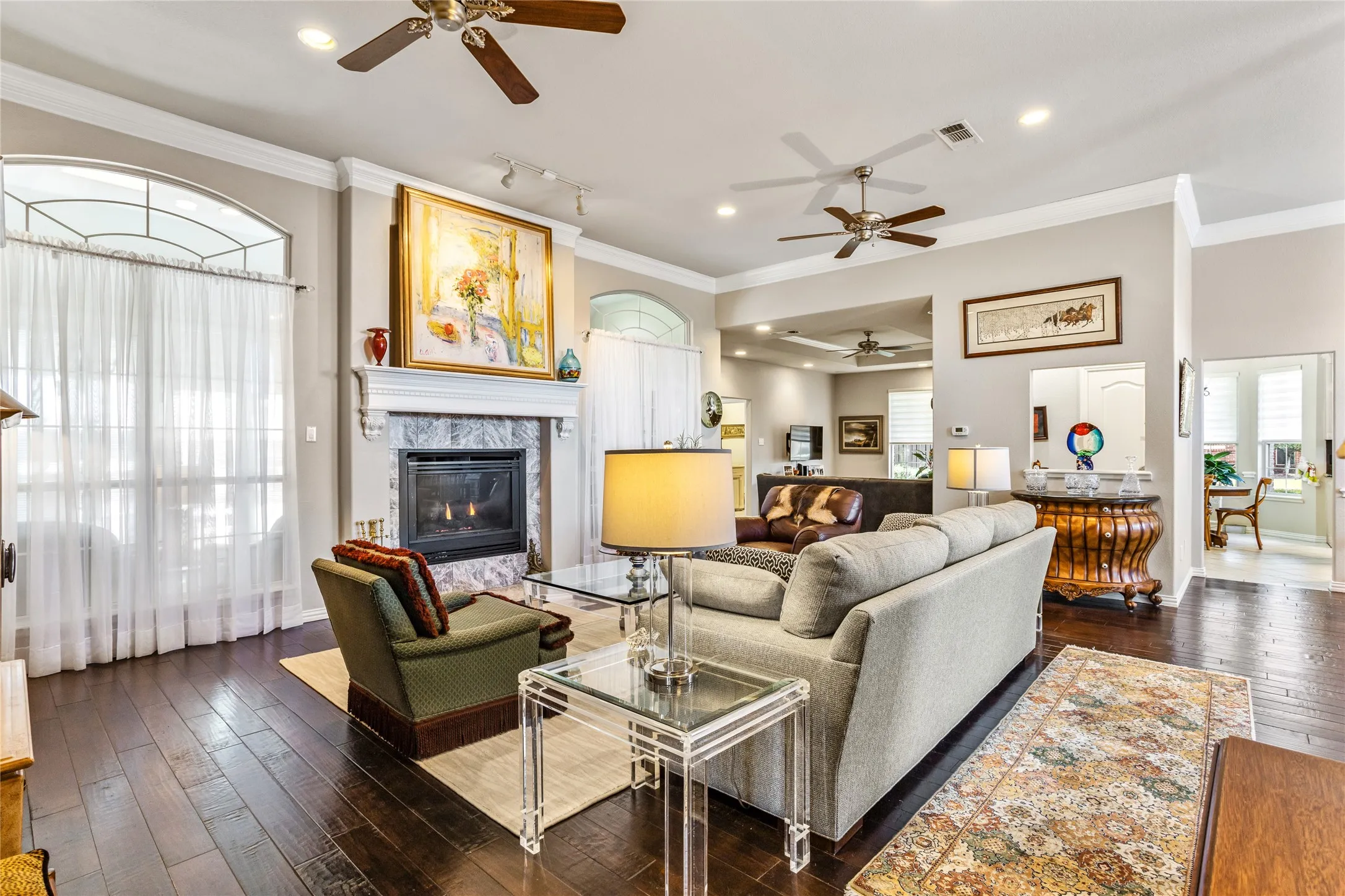 Formal living area