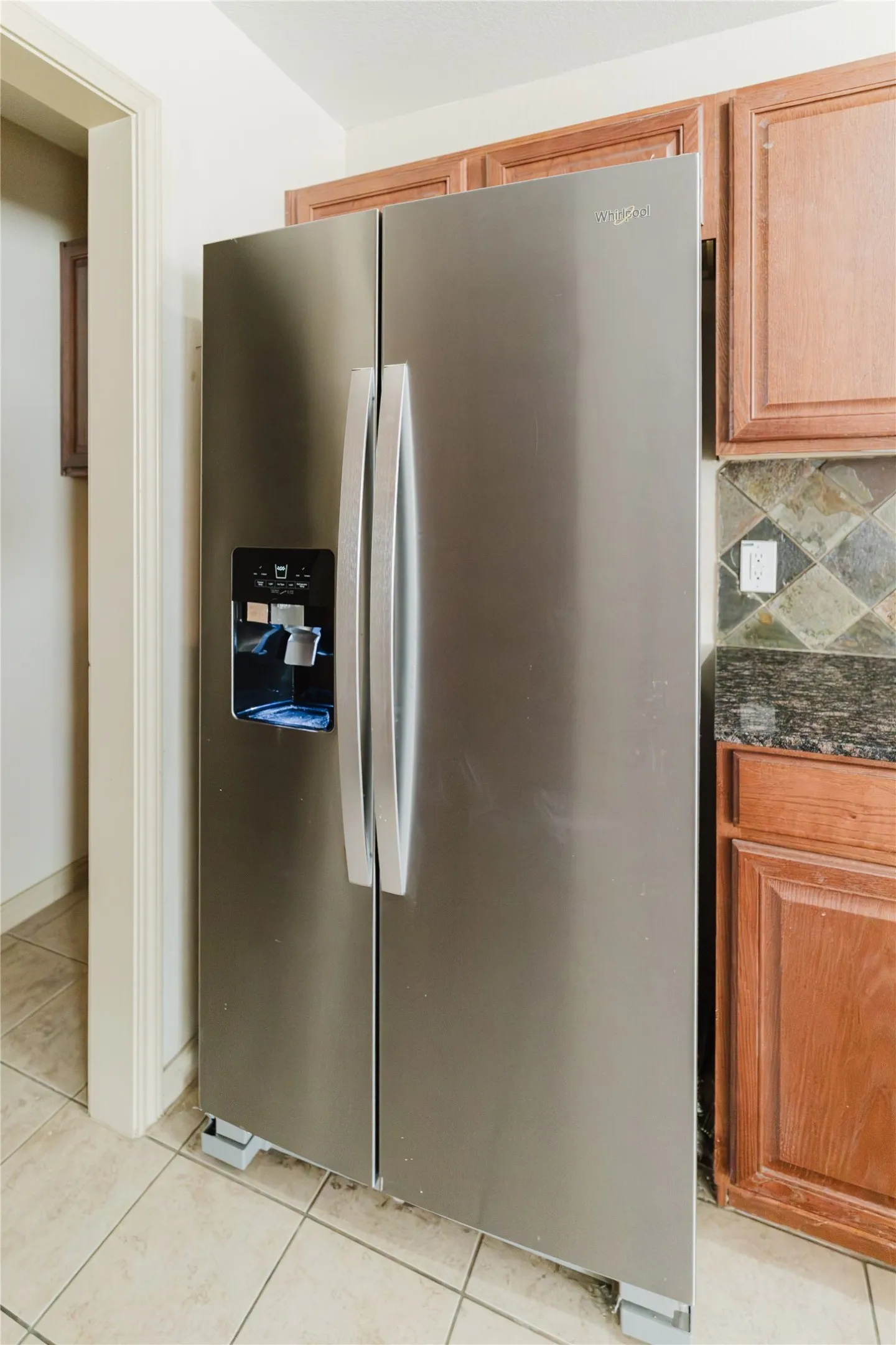 Townhouse For Rent in Tarrant County , 12604 Bay Avenue, Fort Worth, Texas 76040, 3 Bedroom, 3 Bathroom, 1 Garage spaces, 1,880 Sqft, built in 2010, mls#21393493, Real Estate Agent in Fort Worth, Homes For Rent in Tarrant county, Homes For Rent in Fort Worth, Realtor in Fort Worth Texas, Real Estate Brokerage Independent Realty Texas, Luminita Cordes Realtor