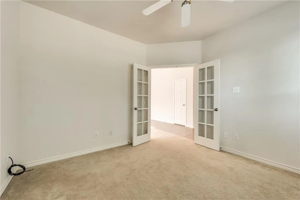 Single Family Residence For Rent in Denton County , 5601 Millers Creek Drive, Denton, Texas 76226, 3 Bedroom, 2 Bathroom, 2 Garage spaces, 2,015 Sqft, built in 2006, mls#21393474, Real Estate Agent in Denton, Homes For Rent in Denton county, Homes For Rent in Denton, Realtor in Denton Texas, Real Estate Brokerage Independent Realty Texas, Luminita Cordes Realtor