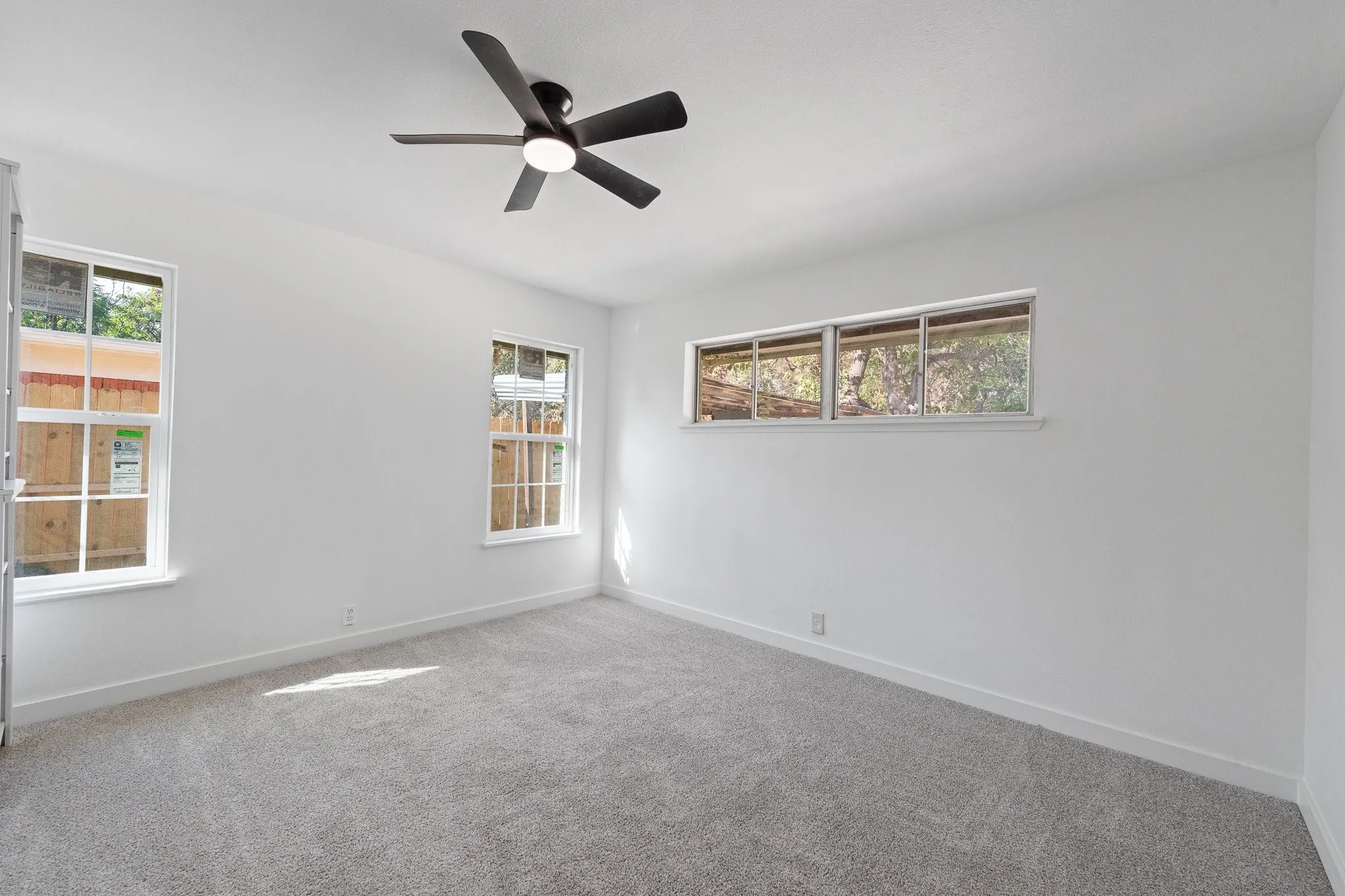 Single Family Residence For Sale in Dallas County , 909 15th Street, Grand Prairie, Texas 75050, 3 Bedroom, 2 Bathroom, Garage spaces, 1,938 Sqft, built in 1956, mls#21392856, Real Estate Agent in Grand Prairie, Homes For Sale in Dallas county, Homes For Sale in Grand Prairie, Realtor in Grand Prairie Texas, Real Estate Brokerage Independent Realty Texas, Luminita Cordes Realtor