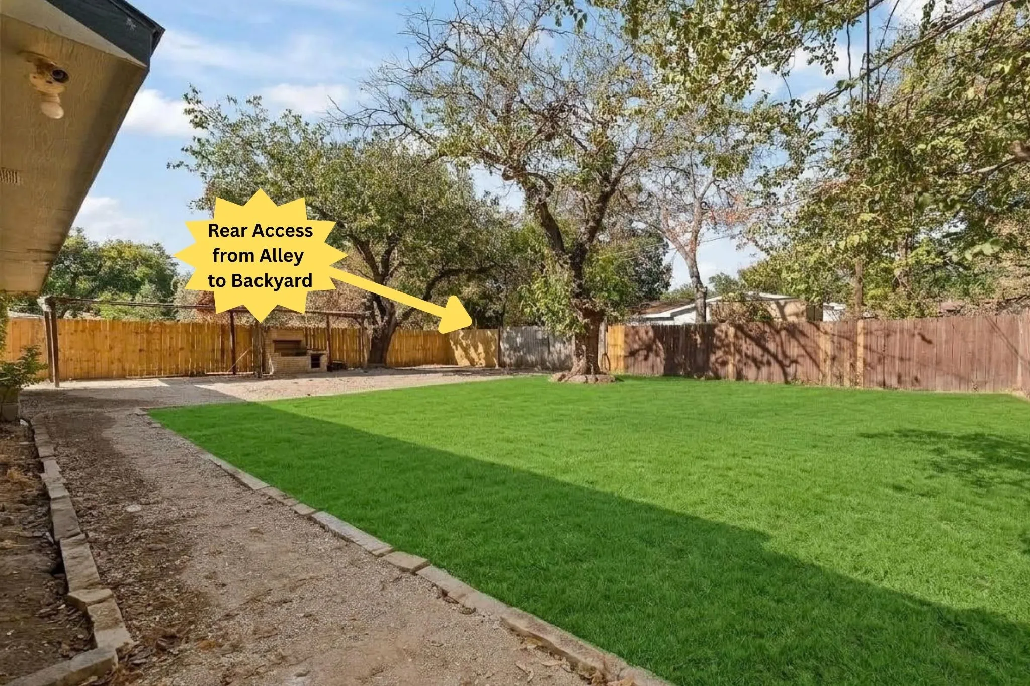 Single Family Residence For Sale in Dallas County , 909 15th Street, Grand Prairie, Texas 75050, 3 Bedroom, 2 Bathroom, Garage spaces, 1,938 Sqft, built in 1956, mls#21392856, Real Estate Agent in Grand Prairie, Homes For Sale in Dallas county, Homes For Sale in Grand Prairie, Realtor in Grand Prairie Texas, Real Estate Brokerage Independent Realty Texas, Luminita Cordes Realtor