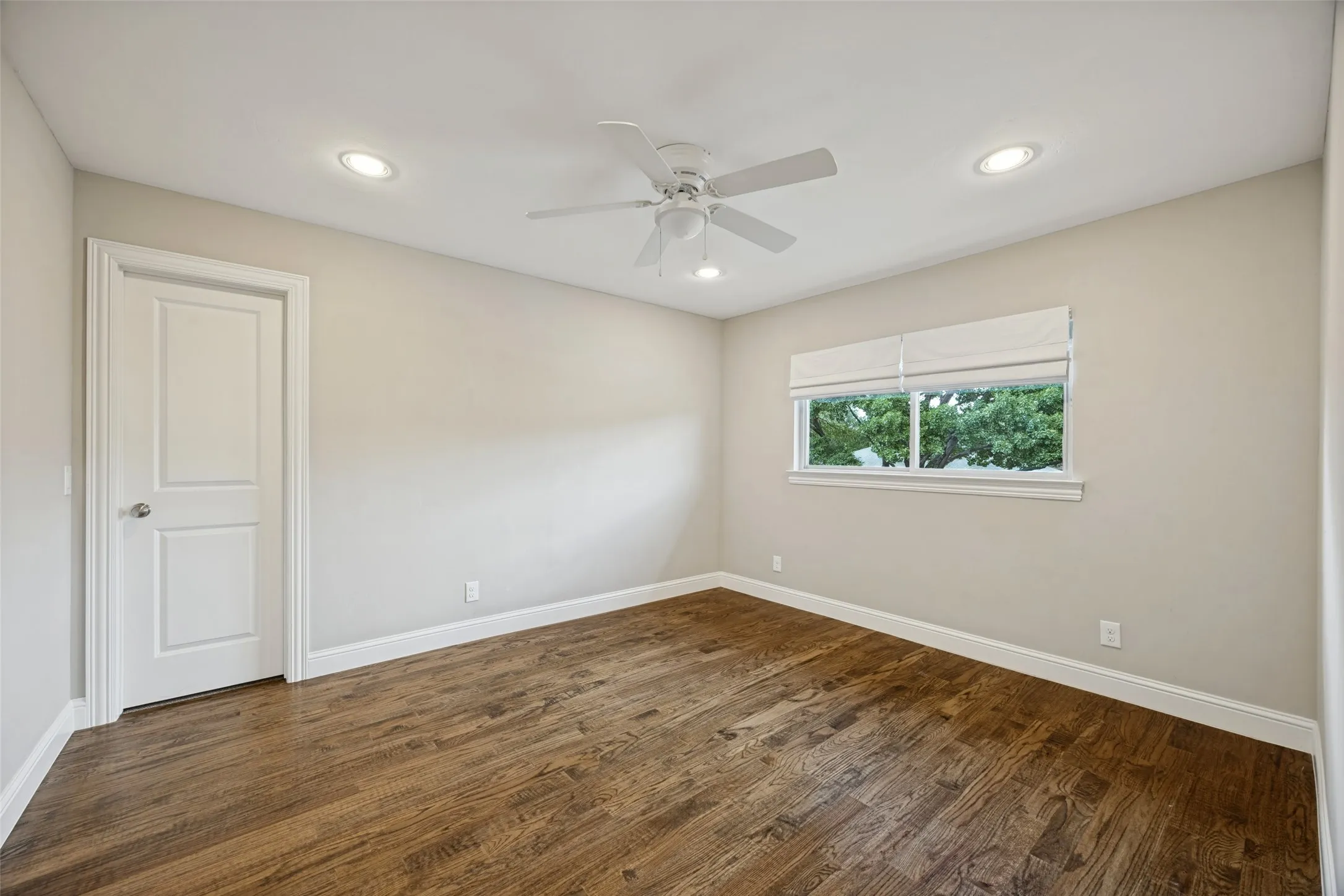 Single Family Residence For Sale in Collin County , 234 Woodcrest Drive, Richardson, Texas 75080, 4 Bedroom, 4 Bathroom, 2 Garage spaces, 3,164 Sqft, built in 1978, mls#21388779, Real Estate Agent in Richardson, Homes For Sale in Collin county, Homes For Sale in Richardson, Realtor in Richardson Texas, Real Estate Brokerage Independent Realty Texas, Luminita Cordes Realtor