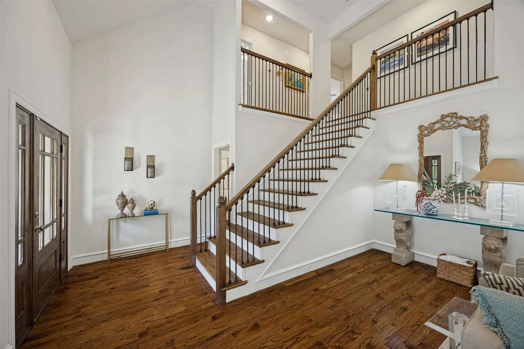 Single Family Residence For Sale in Collin County , 234 Woodcrest Drive, Richardson, Texas 75080, 4 Bedroom, 4 Bathroom, 2 Garage spaces, 3,164 Sqft, built in 1978, mls#21388779, Real Estate Agent in Richardson, Homes For Sale in Collin county, Homes For Sale in Richardson, Realtor in Richardson Texas, Real Estate Brokerage Independent Realty Texas, Luminita Cordes Realtor