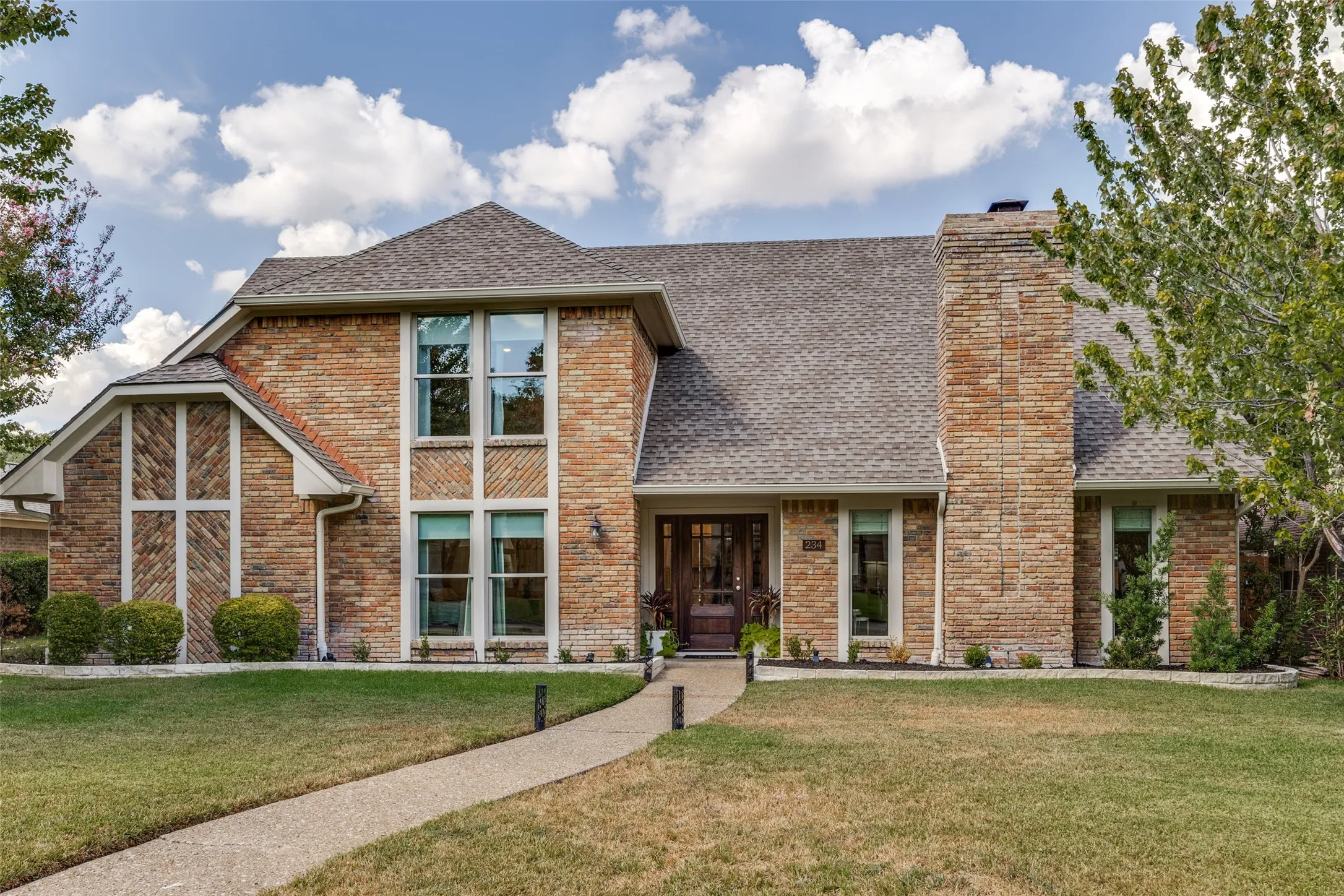 Single Family Residence For Sale in Collin County , 234 Woodcrest Drive, Richardson, Texas 75080, 4 Bedroom, 4 Bathroom, 2 Garage spaces, 3,164 Sqft, built in 1978, mls#21388779, Real Estate Agent in Richardson, Homes For Sale in Collin county, Homes For Sale in Richardson, Realtor in Richardson Texas, Real Estate Brokerage Independent Realty Texas, Luminita Cordes Realtor